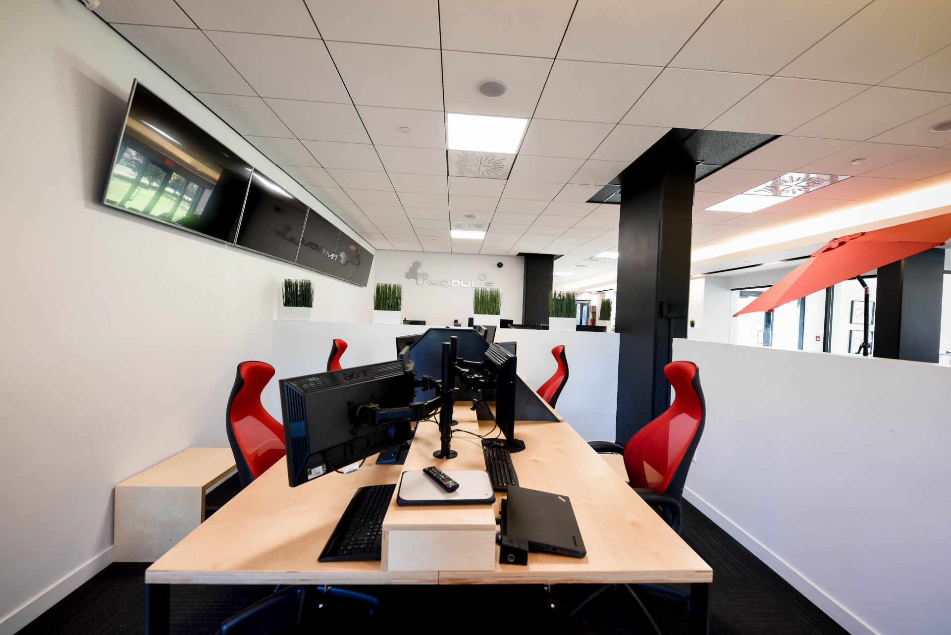 2727 Coworking image 3