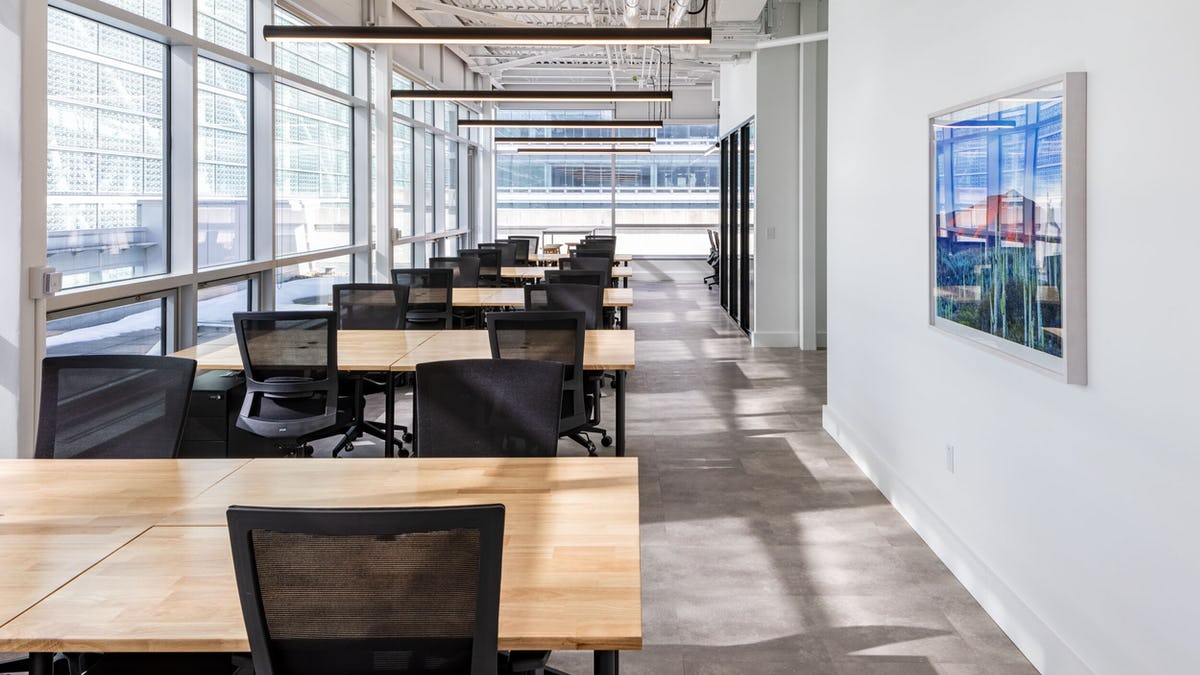 WeWork 455 Rue Saint-Antoine Ouest image 2