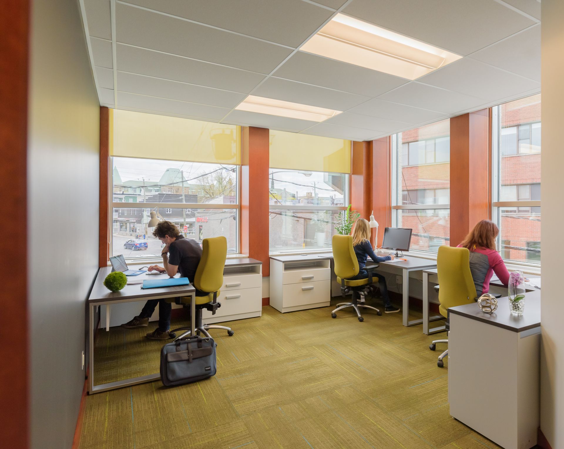 Au Bureau.co image 3