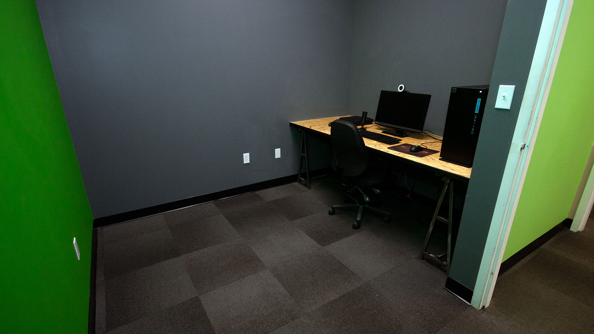 Suite 05 Co-Work image 5