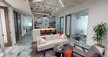 iQ Offices - 250 University Avenue profile image