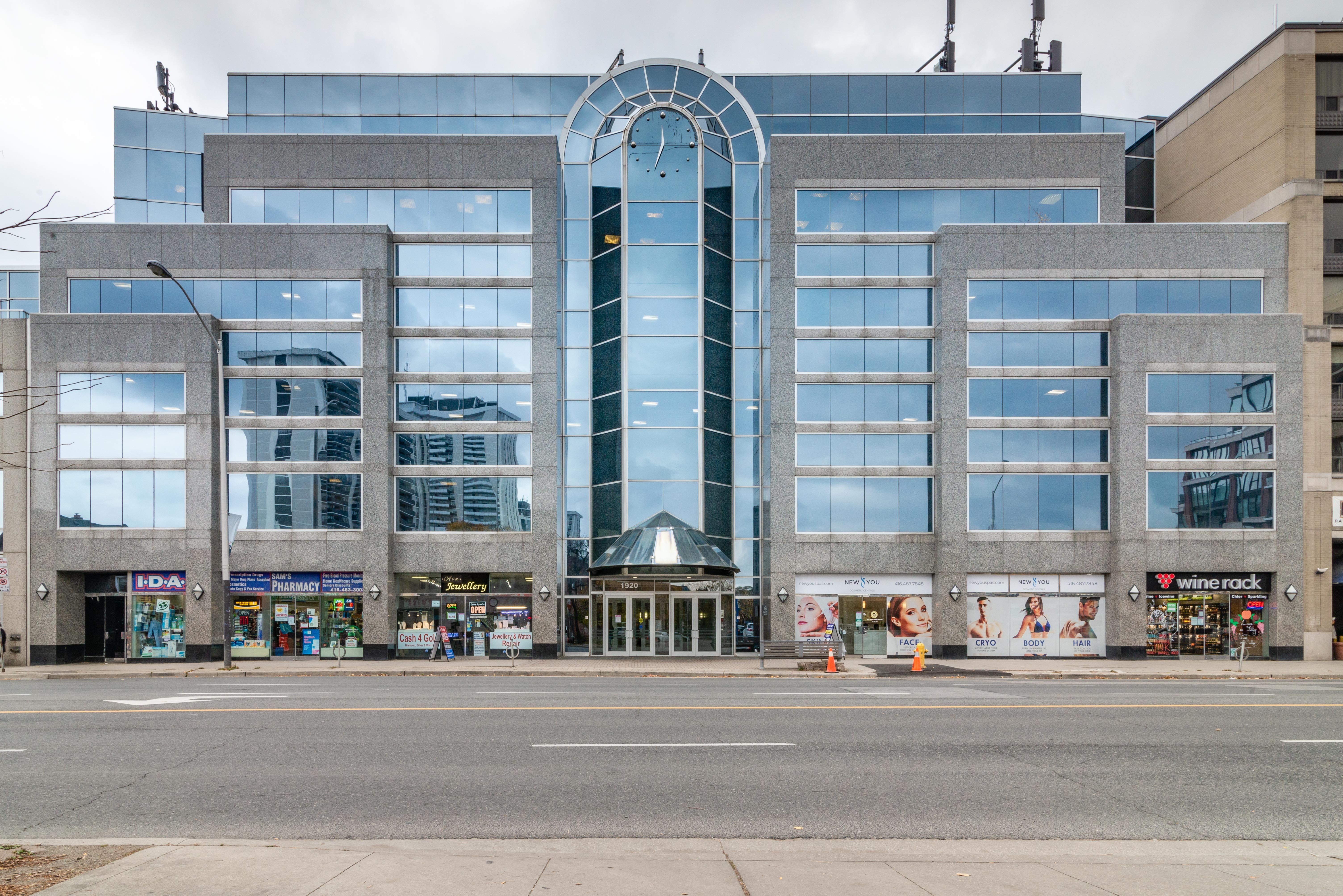 Regus - Ontario, Toronto - Davisville Centre image 1