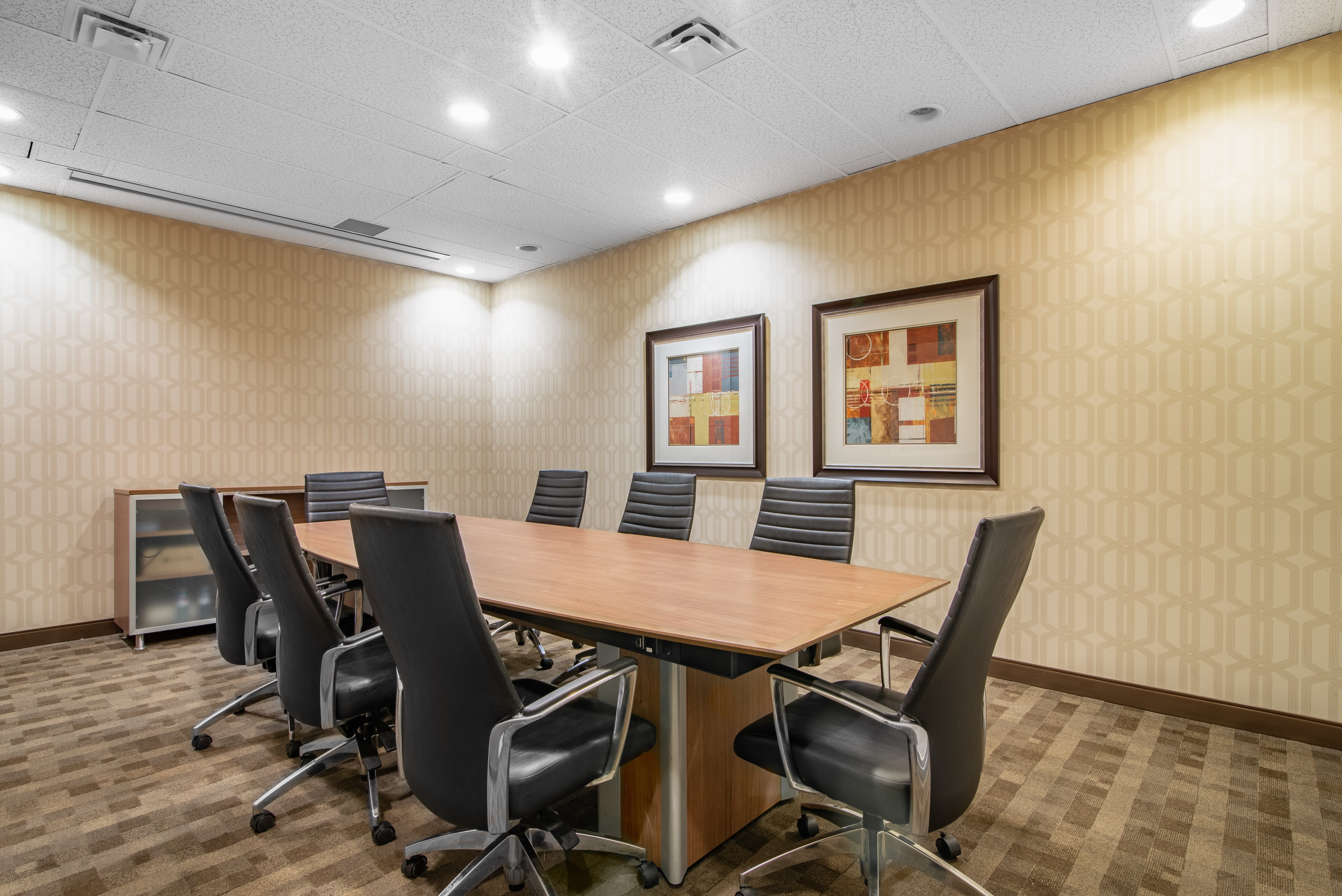 Regus - Ontario, Toronto - University & Dundas image 4