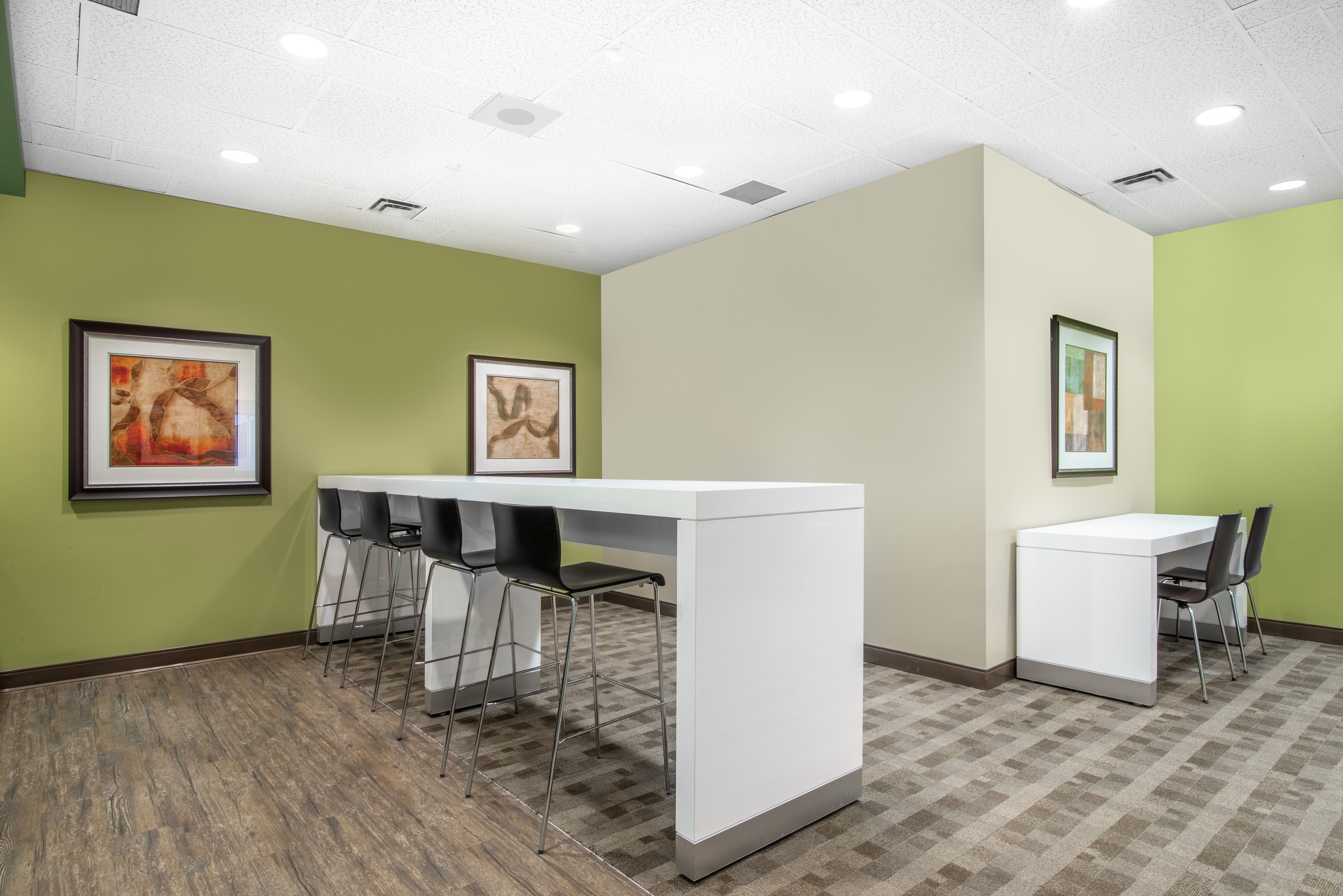 Regus - Ontario, Toronto - University & Dundas image 5