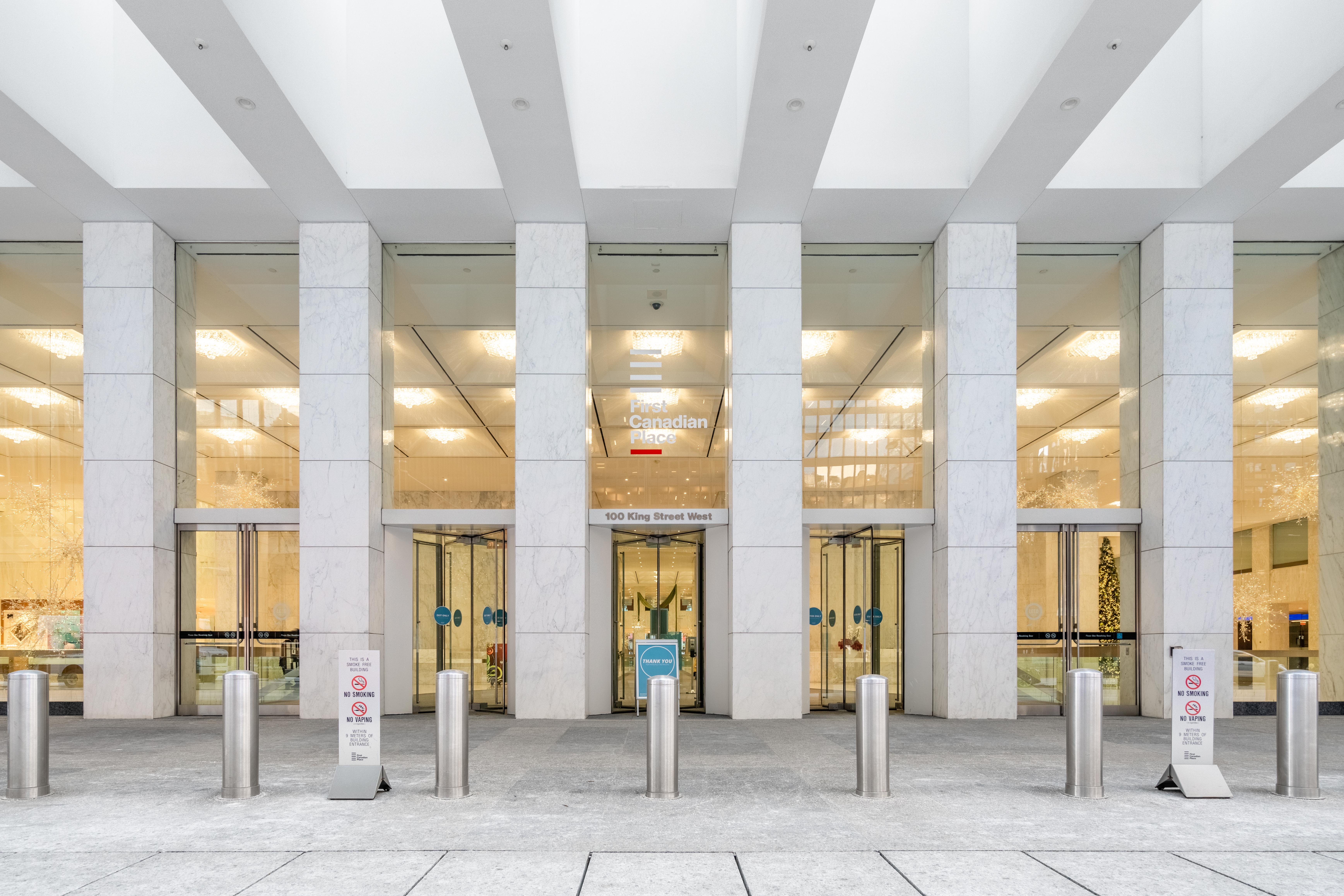 Regus - Toronto First Canadian Place image 2