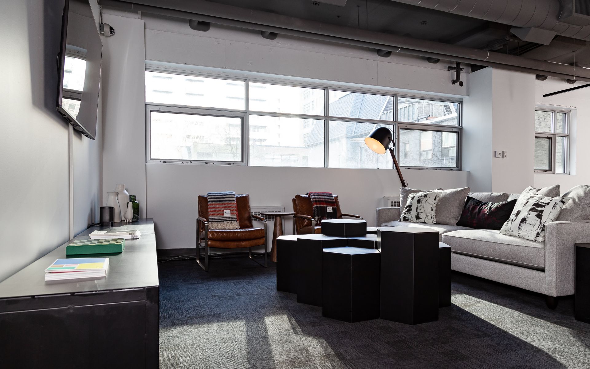 Verkspace - 410 Adelaide Street West image 5