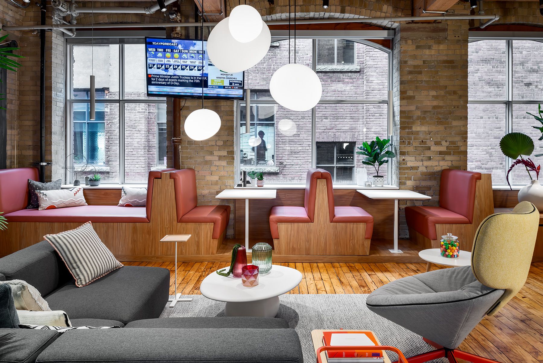 Workplace One King East image 2