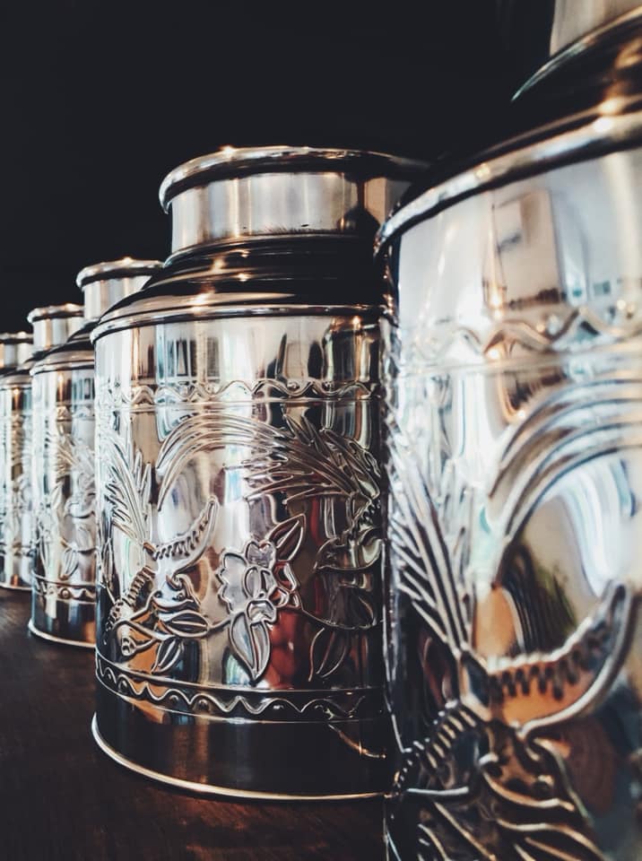 L'espace T Rouge Pin image 2