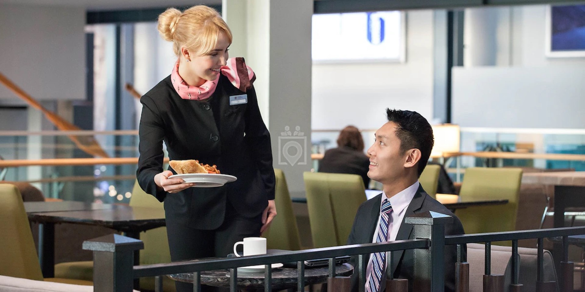 Plaza Premium Lounge (Domestic Departures) Near Gate B15 / Vancouver image 2