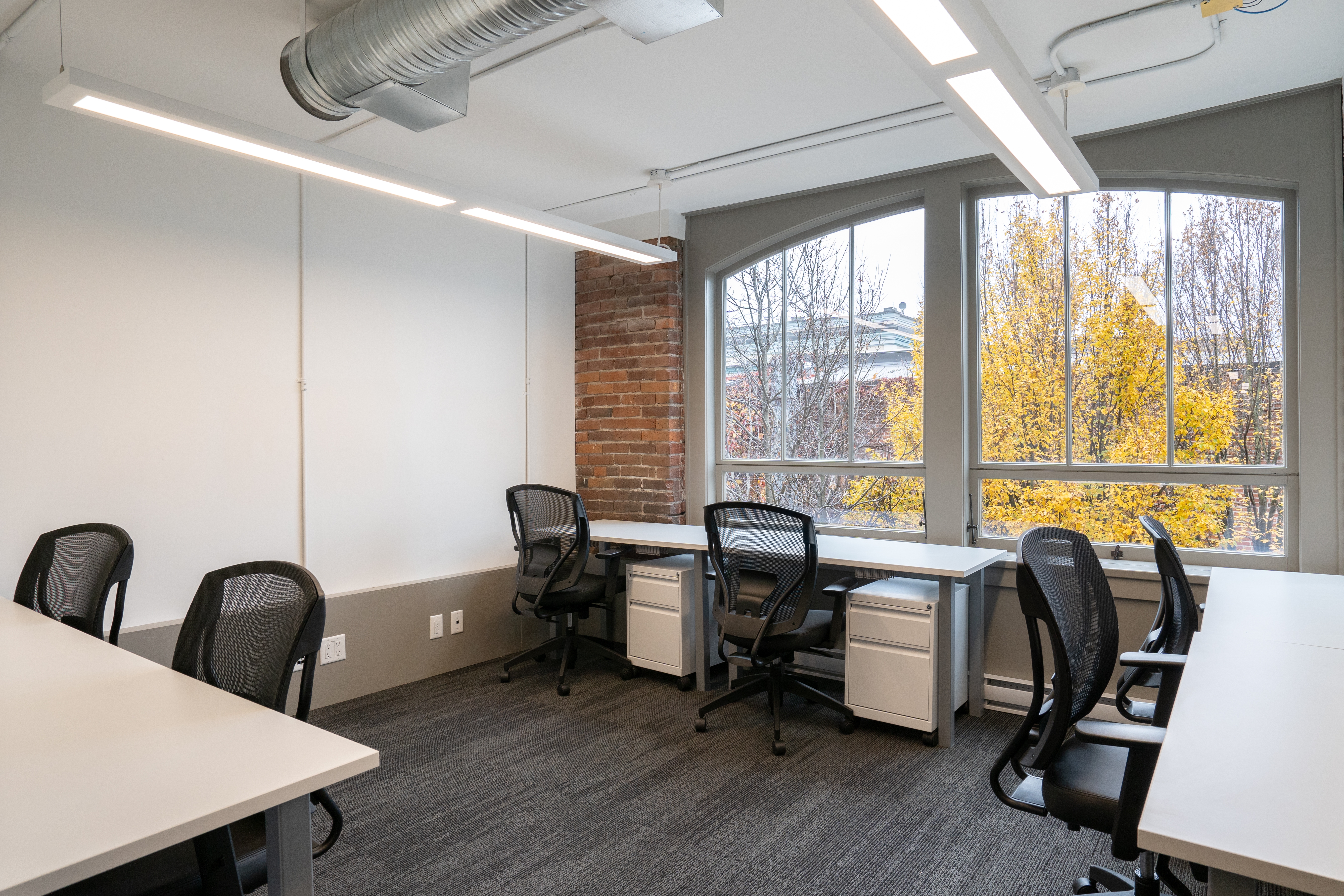 Regus - British Columbia, Victoria - Yates image 3