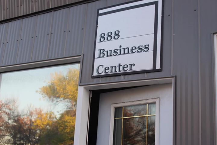 888 Business Center image 4