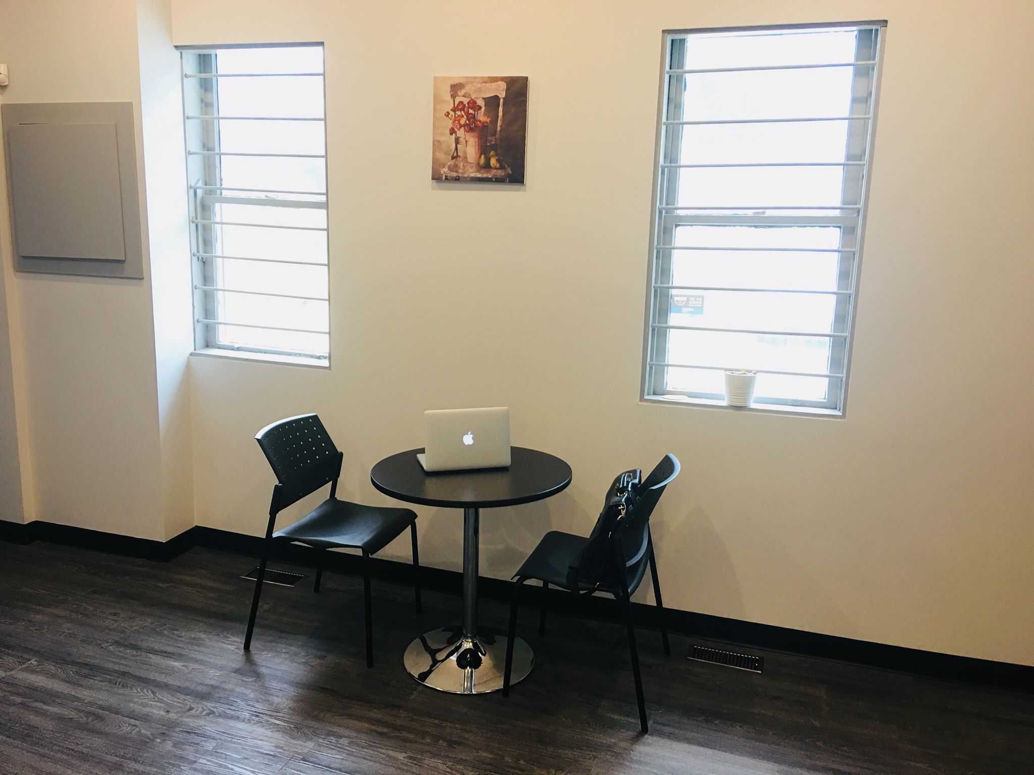 888 Business Center image 5