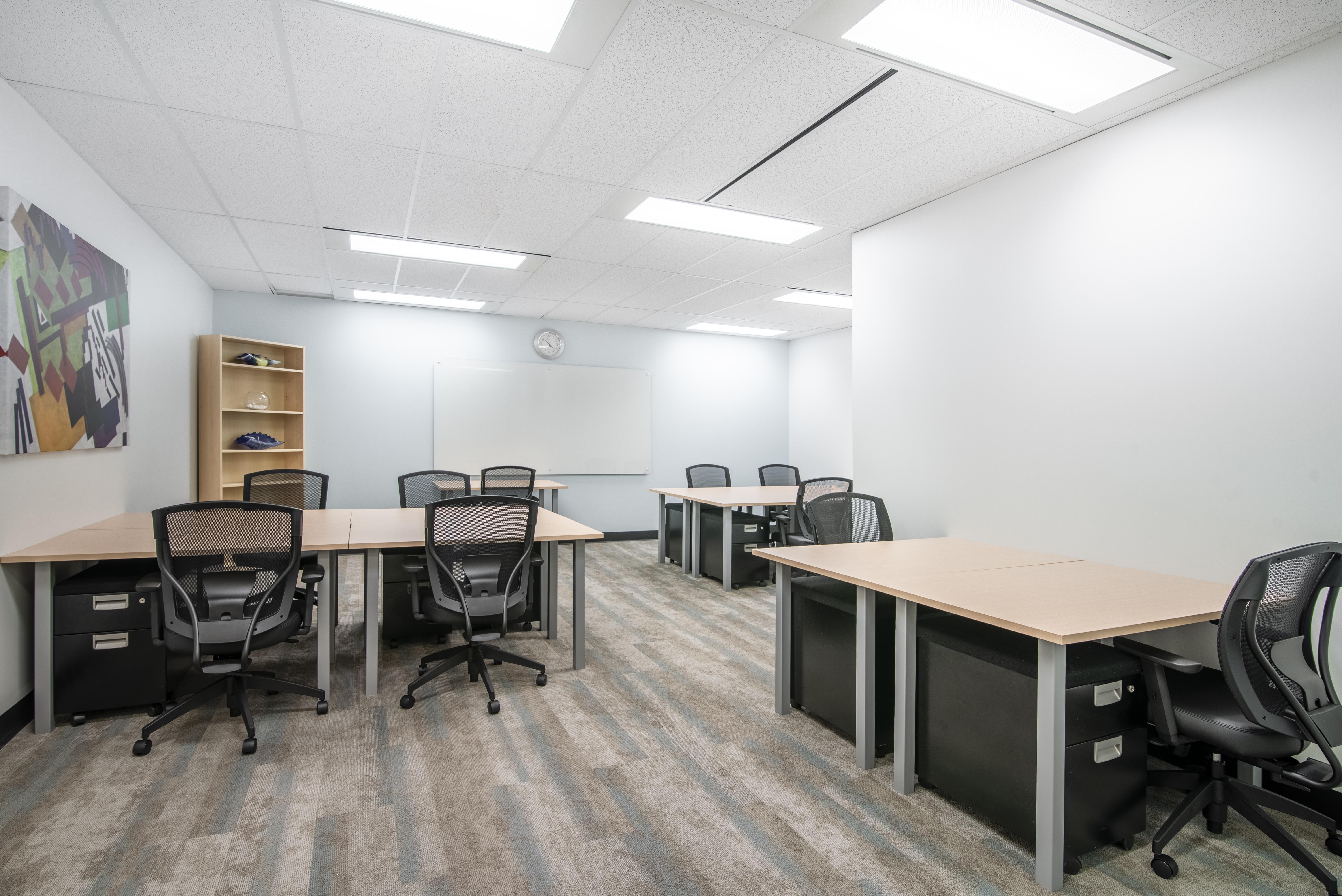 Regus - Manitoba, Winnipeg - 201 Portage Avenue image 3