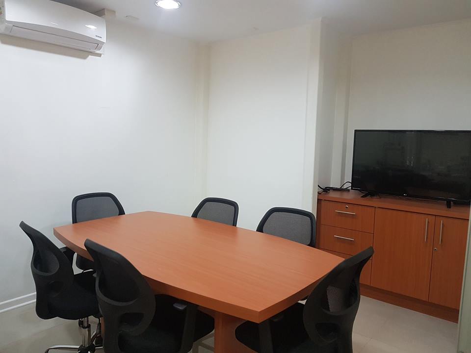 Nueva Costanera Cowork image 3