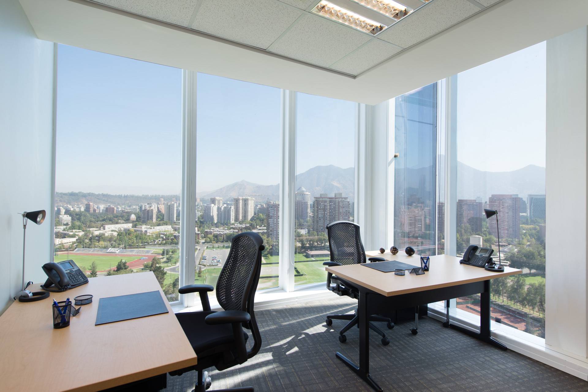 Regus - Santiago, Nueva Apoquindo image 5