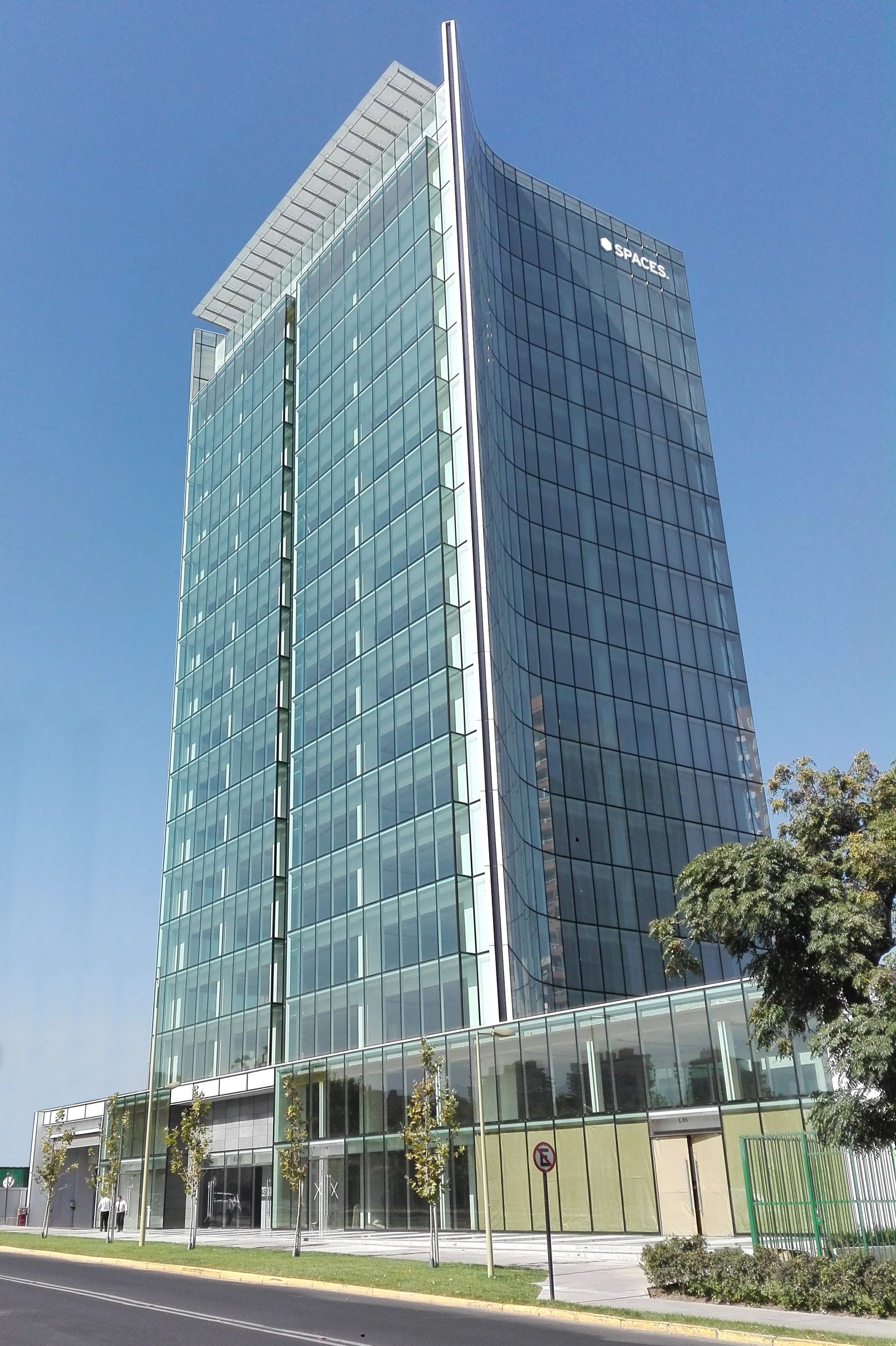 Spaces - SPACES APOQUINDO image 2