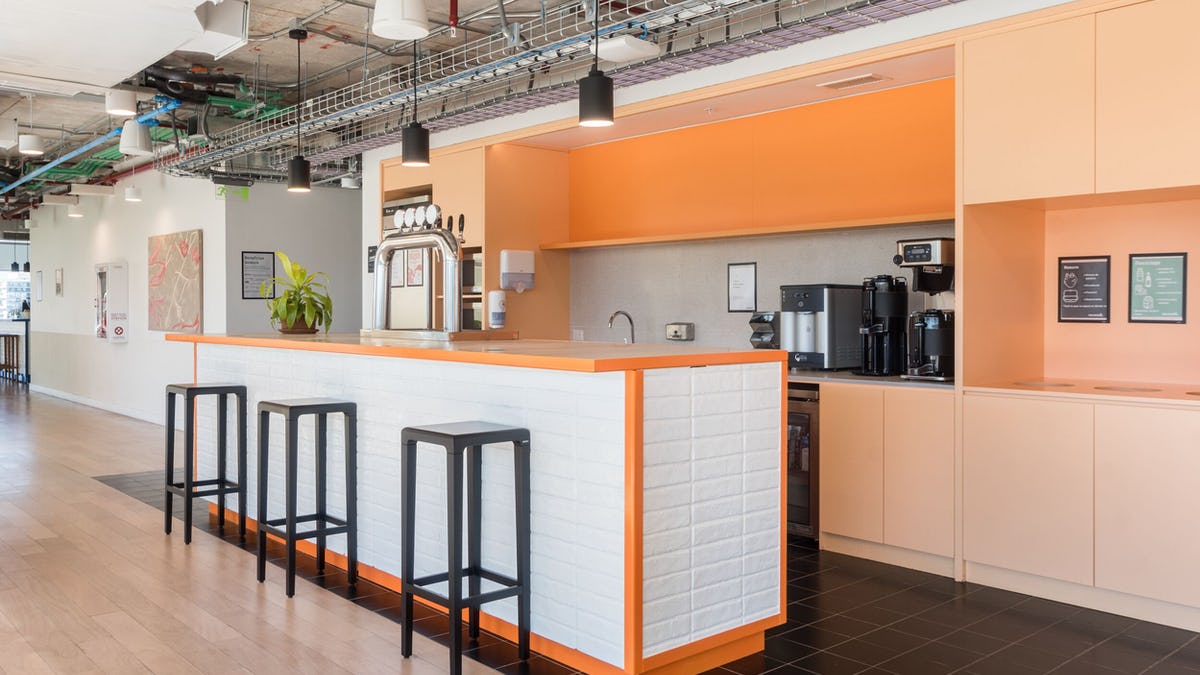 WeWork Plaza Costanera image 2