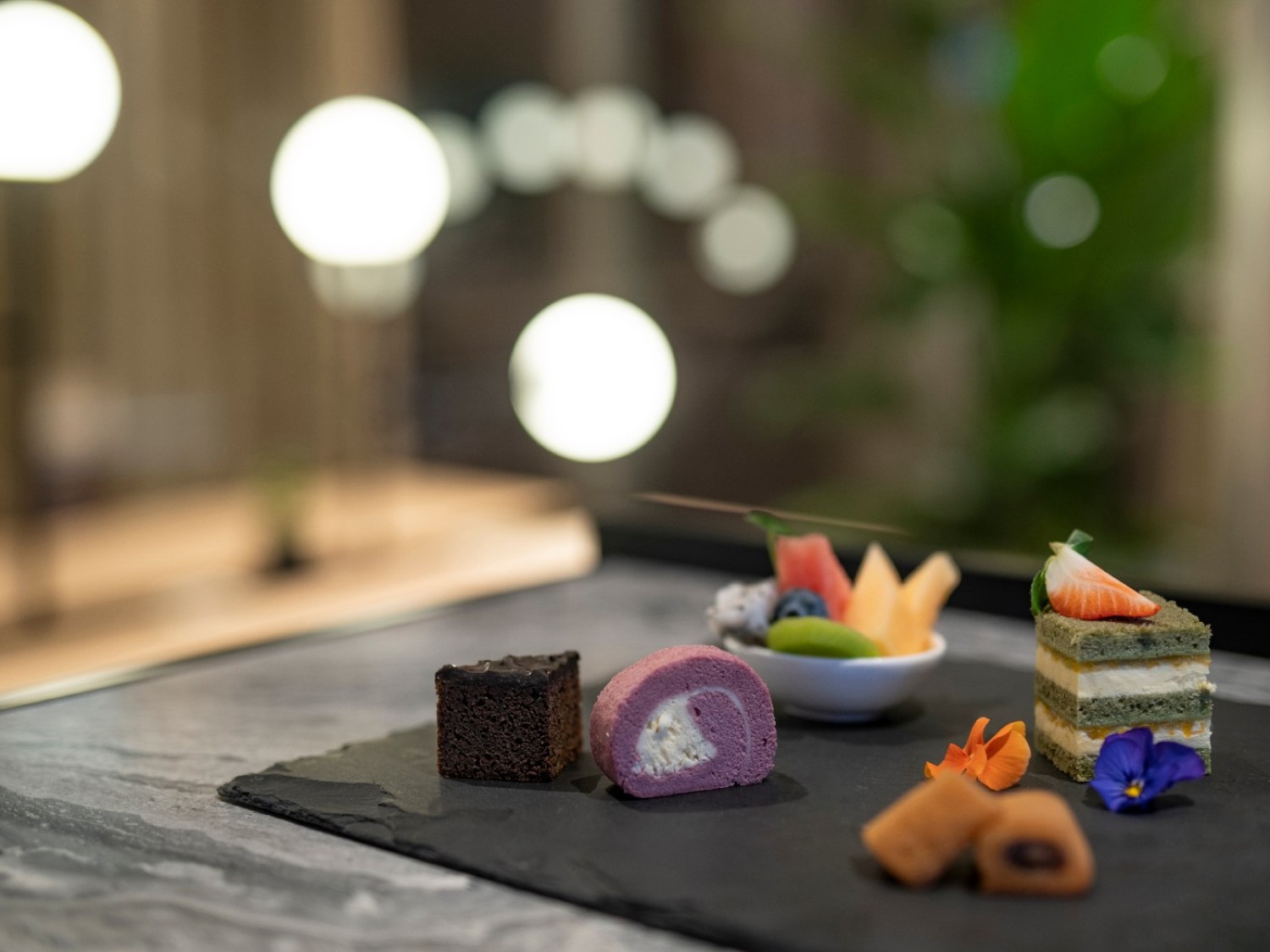 Library Lounge by Aerotel Beijing image 3