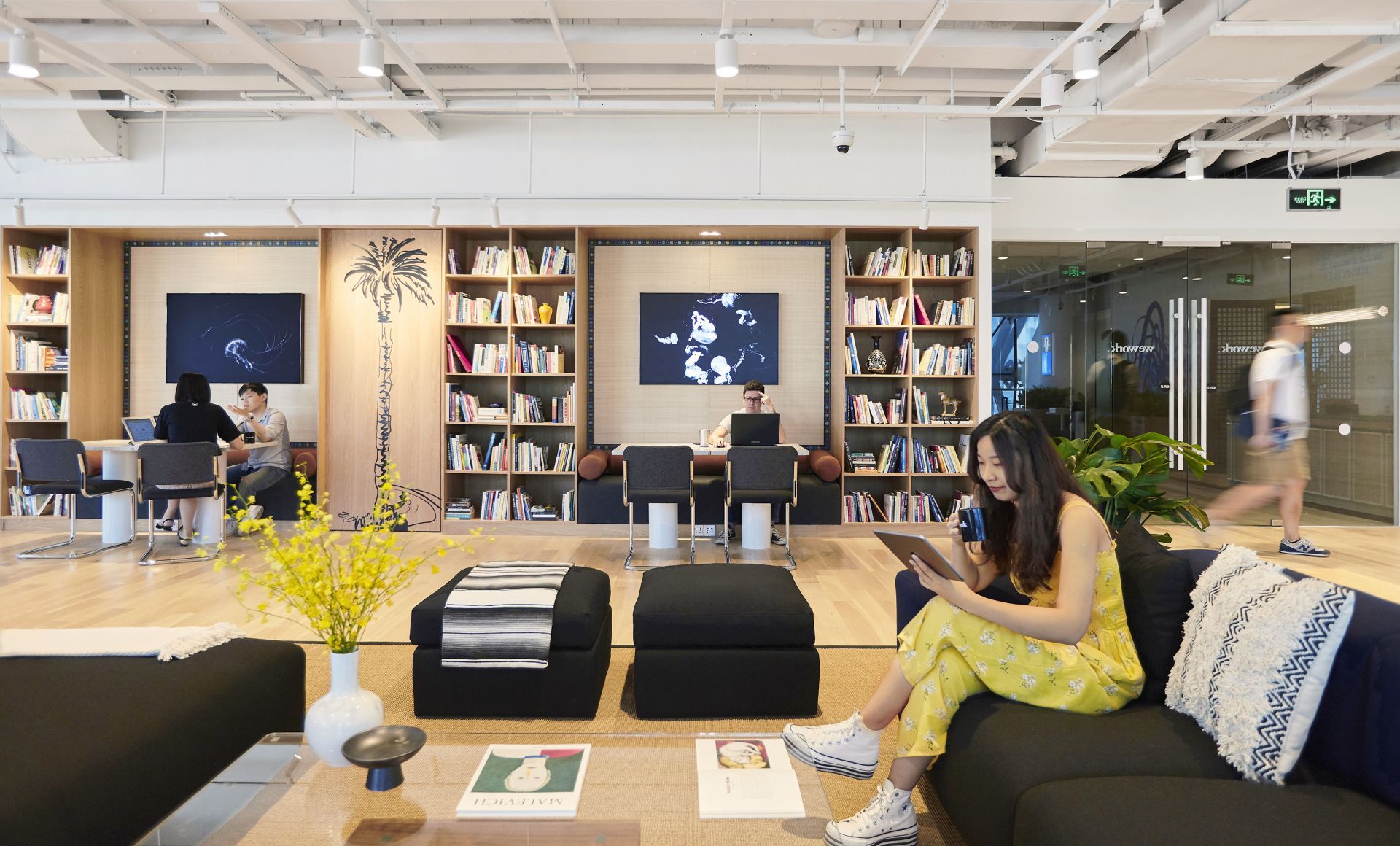 WeWork Avic Capital Tower image 4