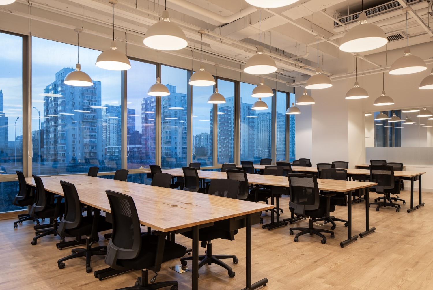 WeWork Wonderful World Commercial Plaza image 4