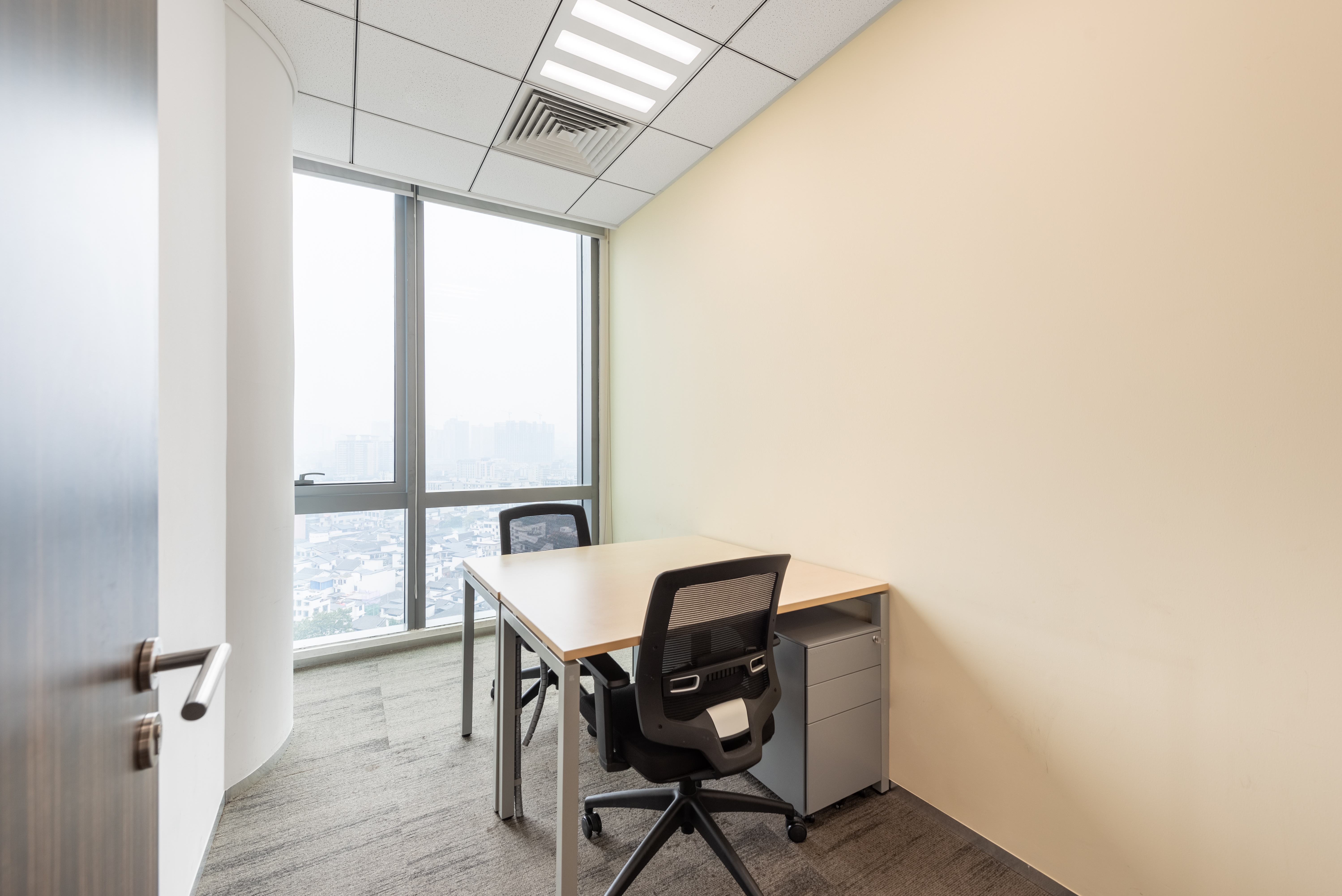 Regus - Changsha, Huayuan International Centre image 3