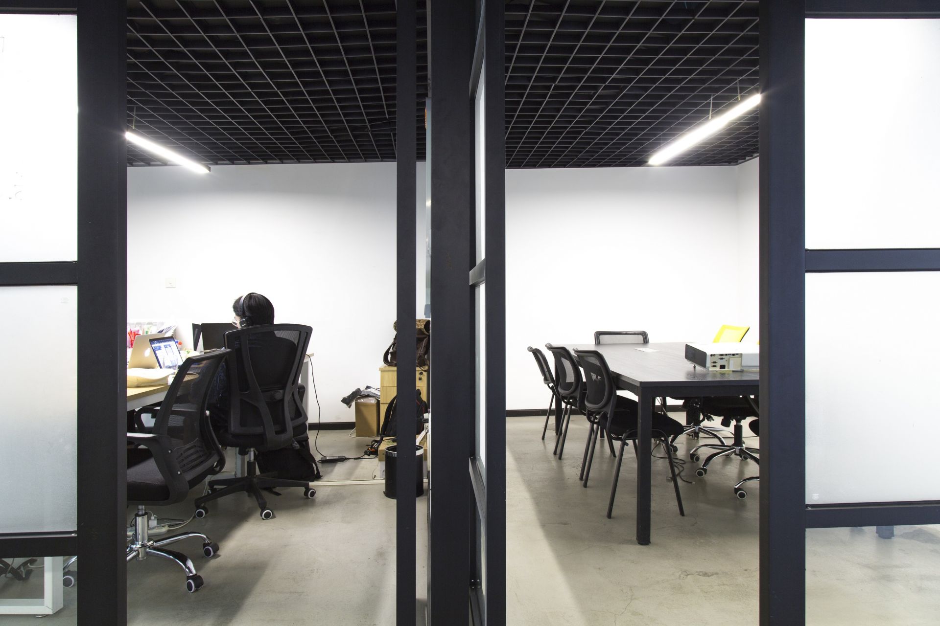 AY business solutions image 2