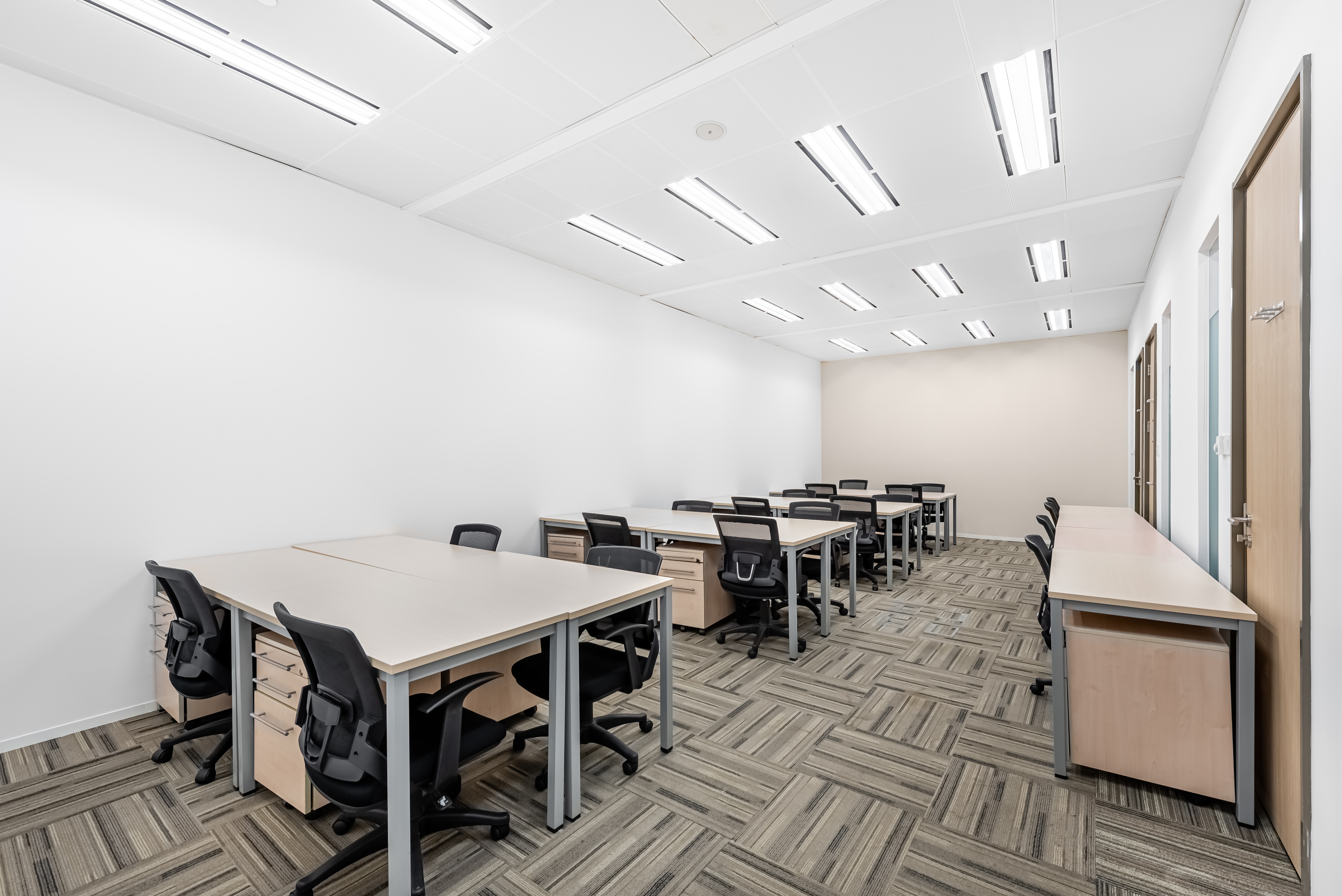 Regus - Chengdu, IFS image 3