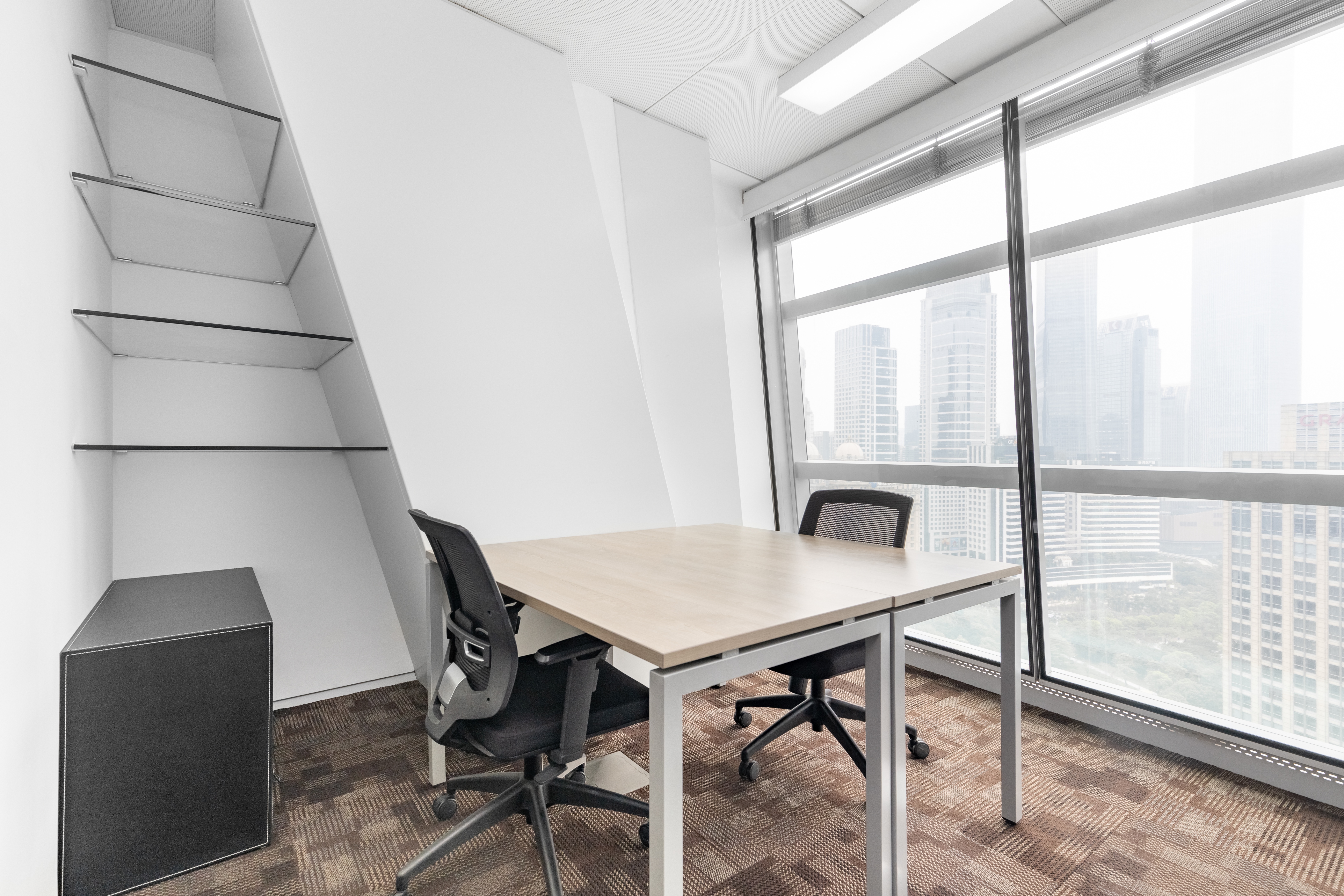 Regus - Guangzhou, Pearl River Tower image 3