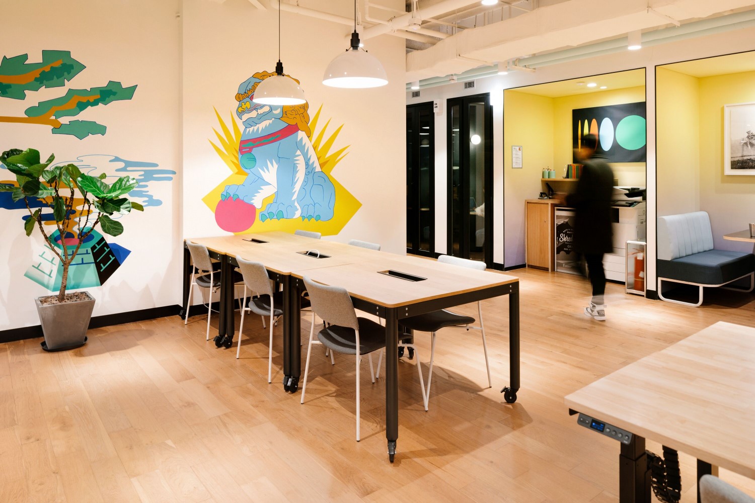 WeWork 293 Guangzhou Middle Avenue image 3