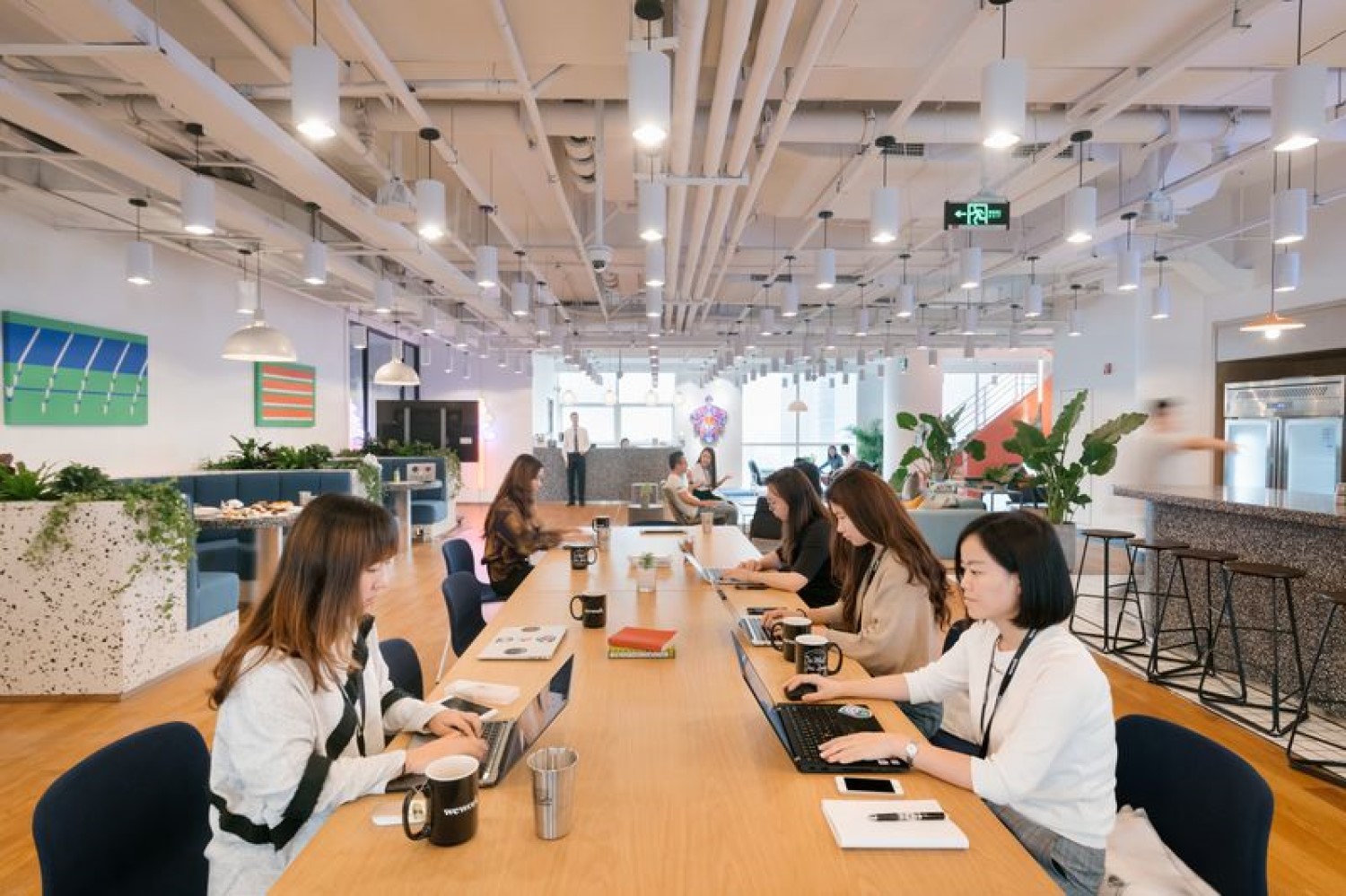 WeWork Yuexiu Financial Building image 3