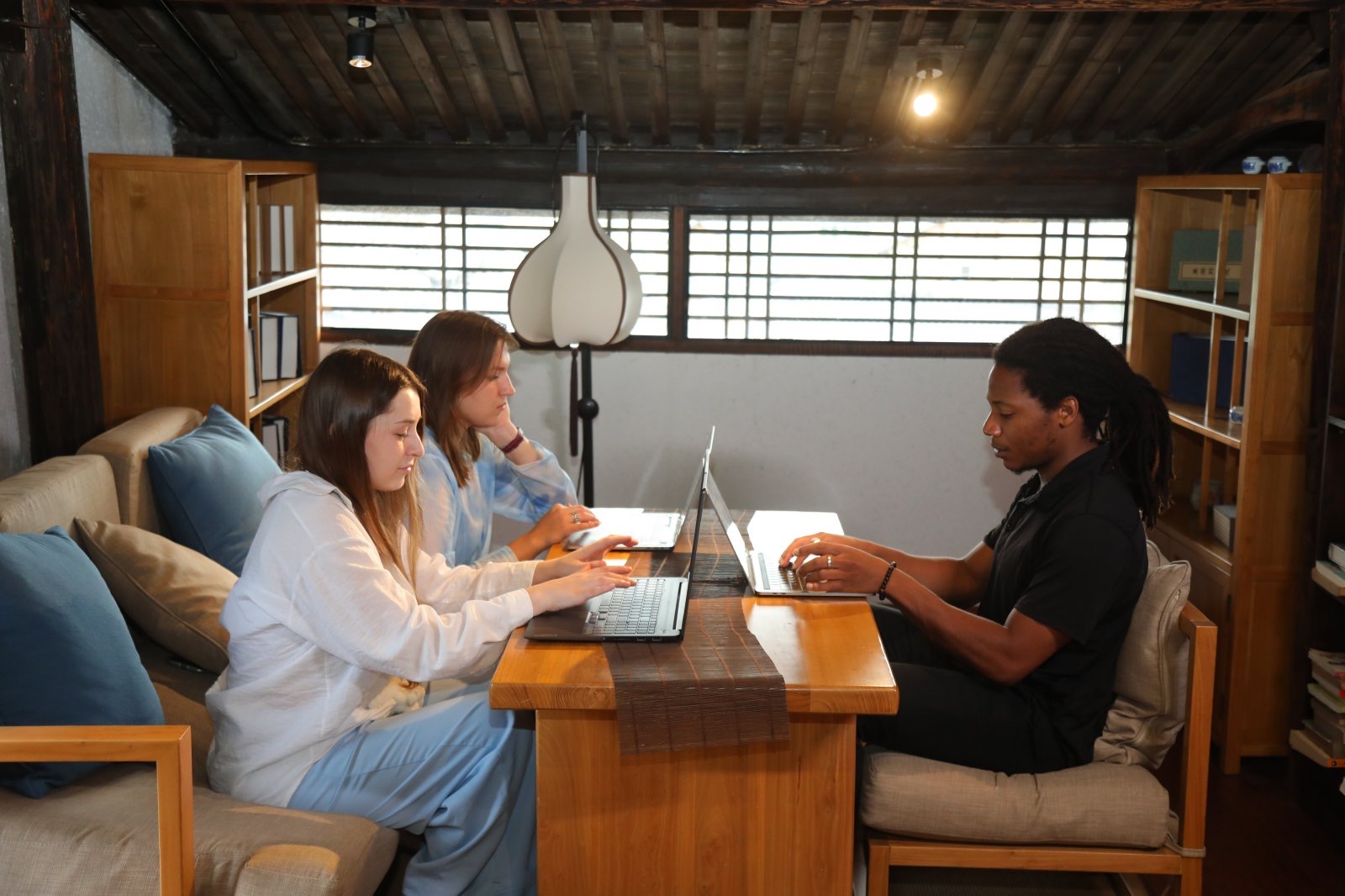 ESGBihu Digitl Nomad Coworking Coliving Hub image 4