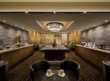 Plaza Premium Lounge (Departures) / Macau image 4