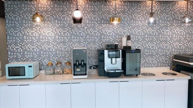 Bizrun Shared Office image 4