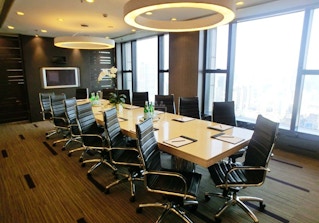 CEO SUITE - Hong Kong New World Tower image 2