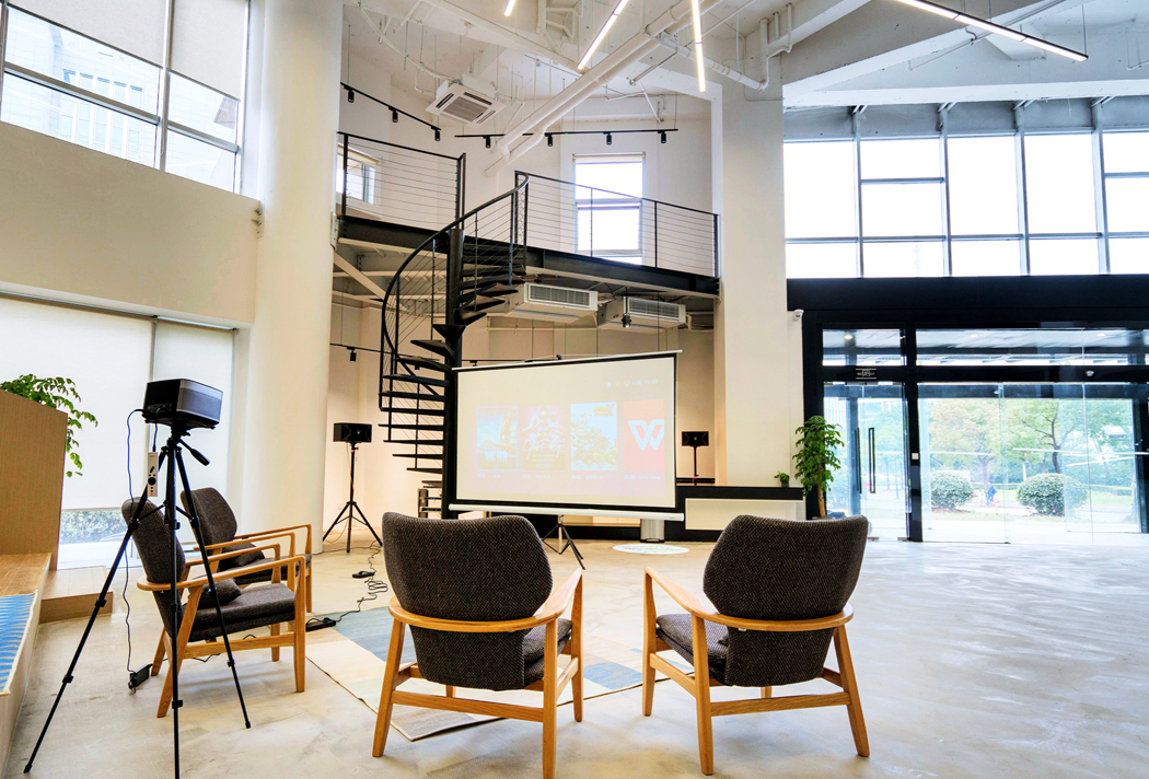 MIXPACE Phoenix image 2