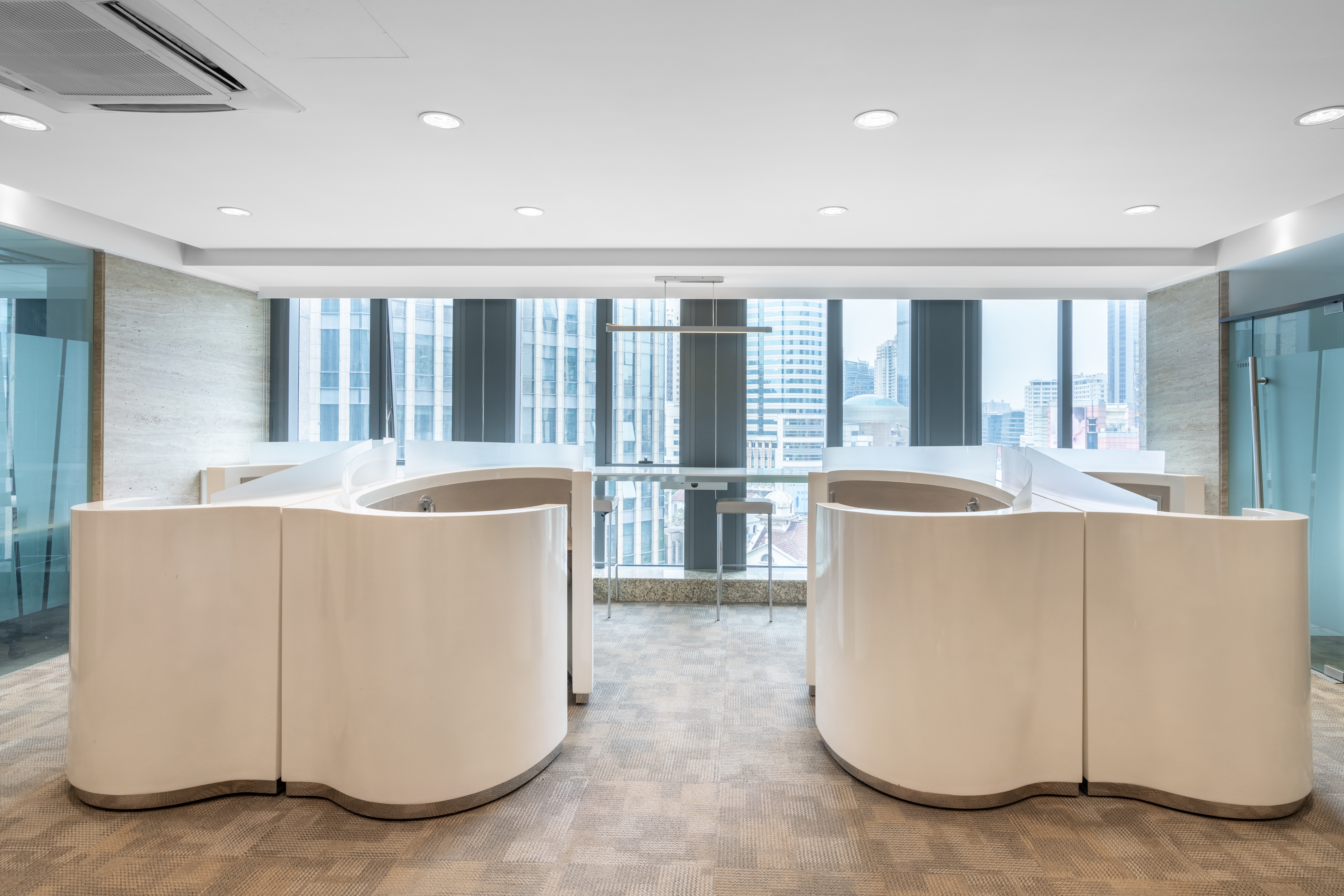 Regus - Shanghai, CCIG International Plaza image 5