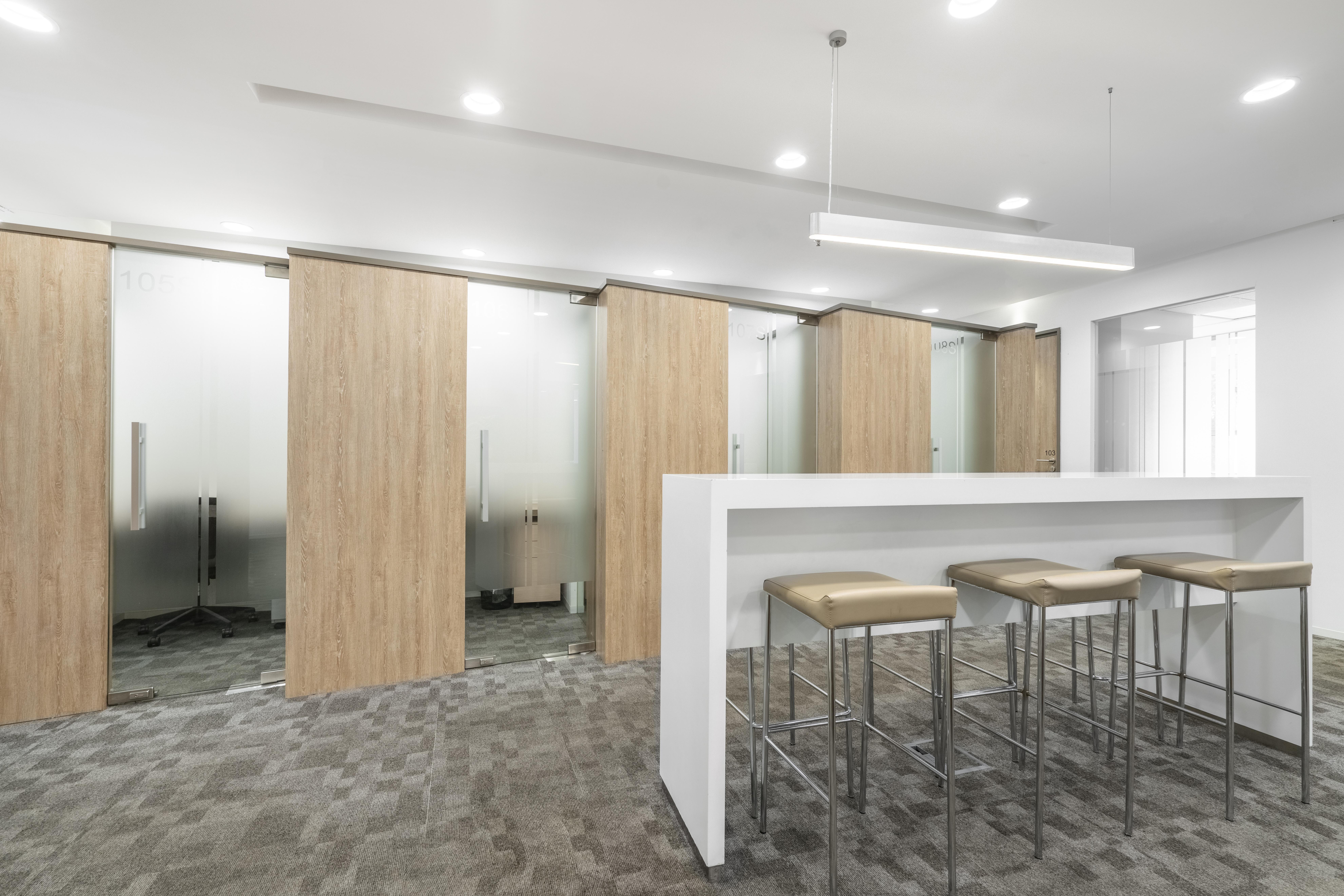 Regus - Shanghai, Changxing Building image 5