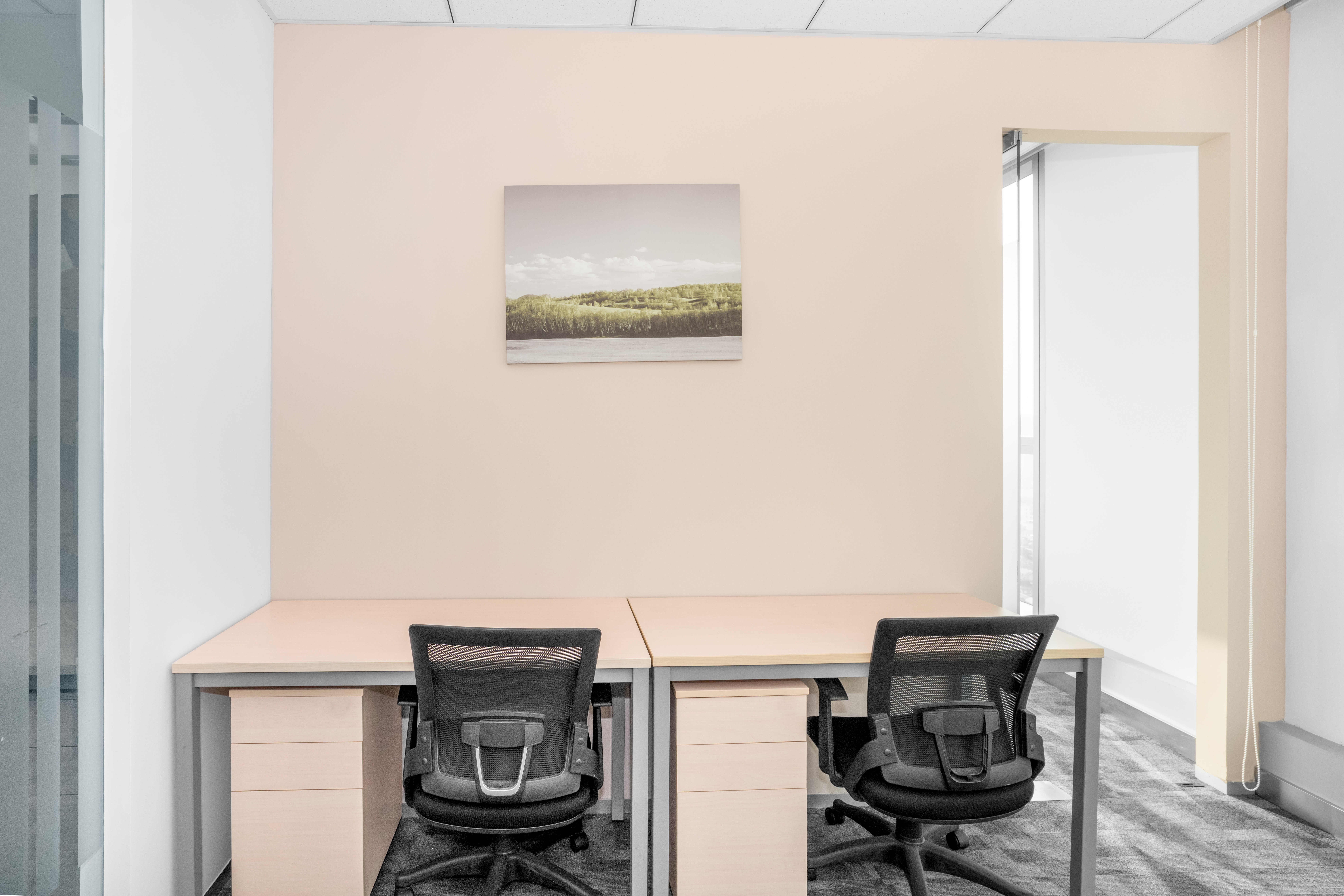 Regus - Shanghai, Huaihai Plaza image 5