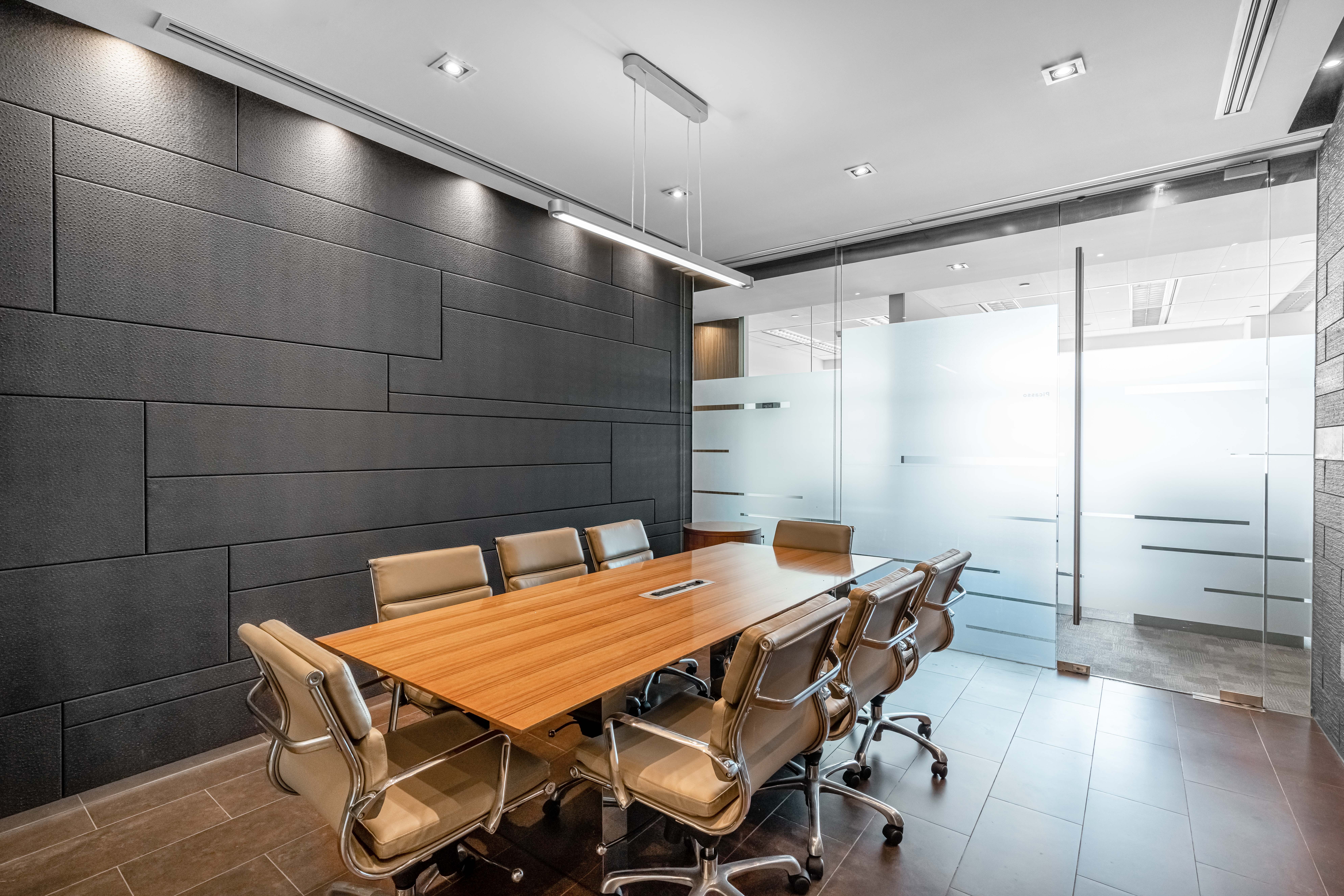 Regus - Shanghai Raffles City image 4