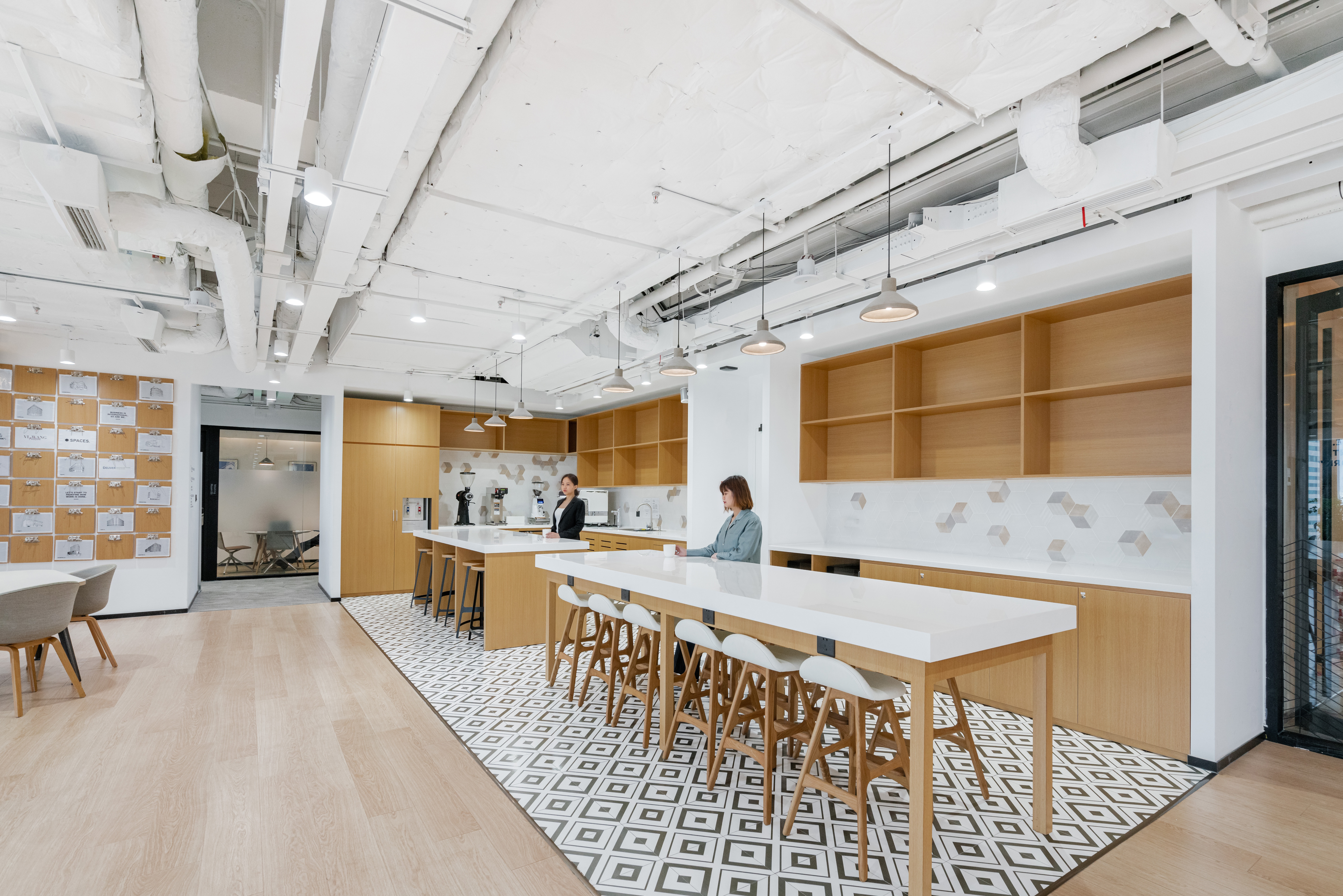 Spaces - Shanghai, Spaces Infinitus image 3