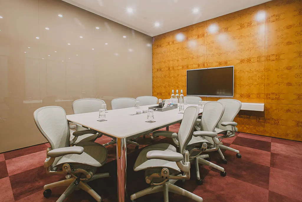 The Executive Centre - International Finance Centre image 3