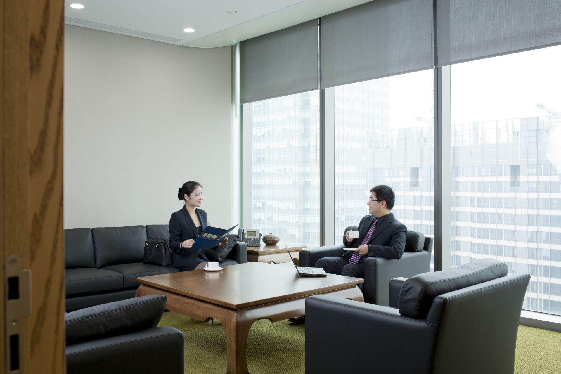 The Executive Centre - K Wah Centre image 2