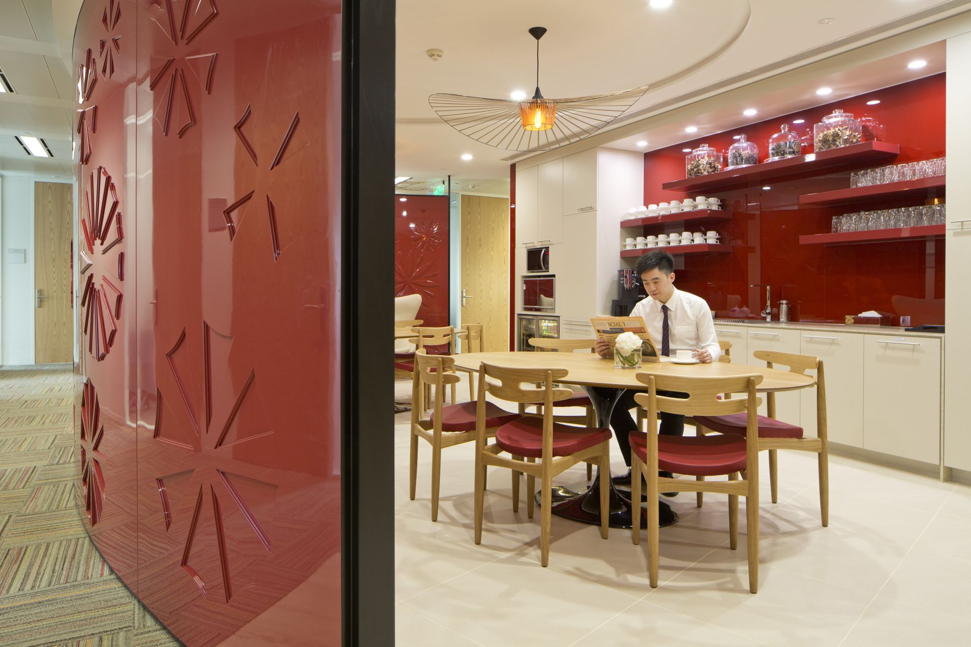 The Executive Centre - K Wah Centre image 3