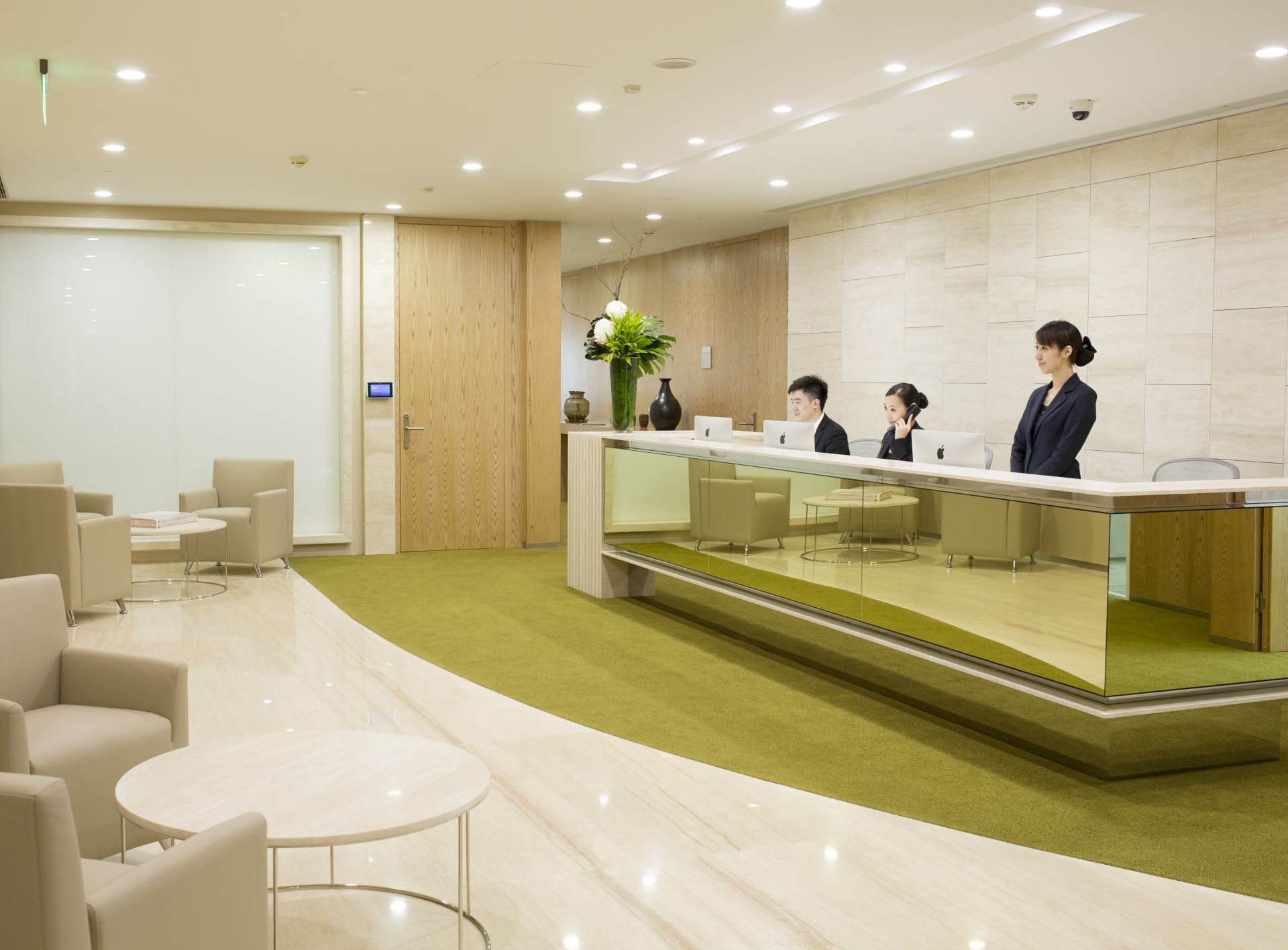 The Executive Centre - K Wah Centre image 5