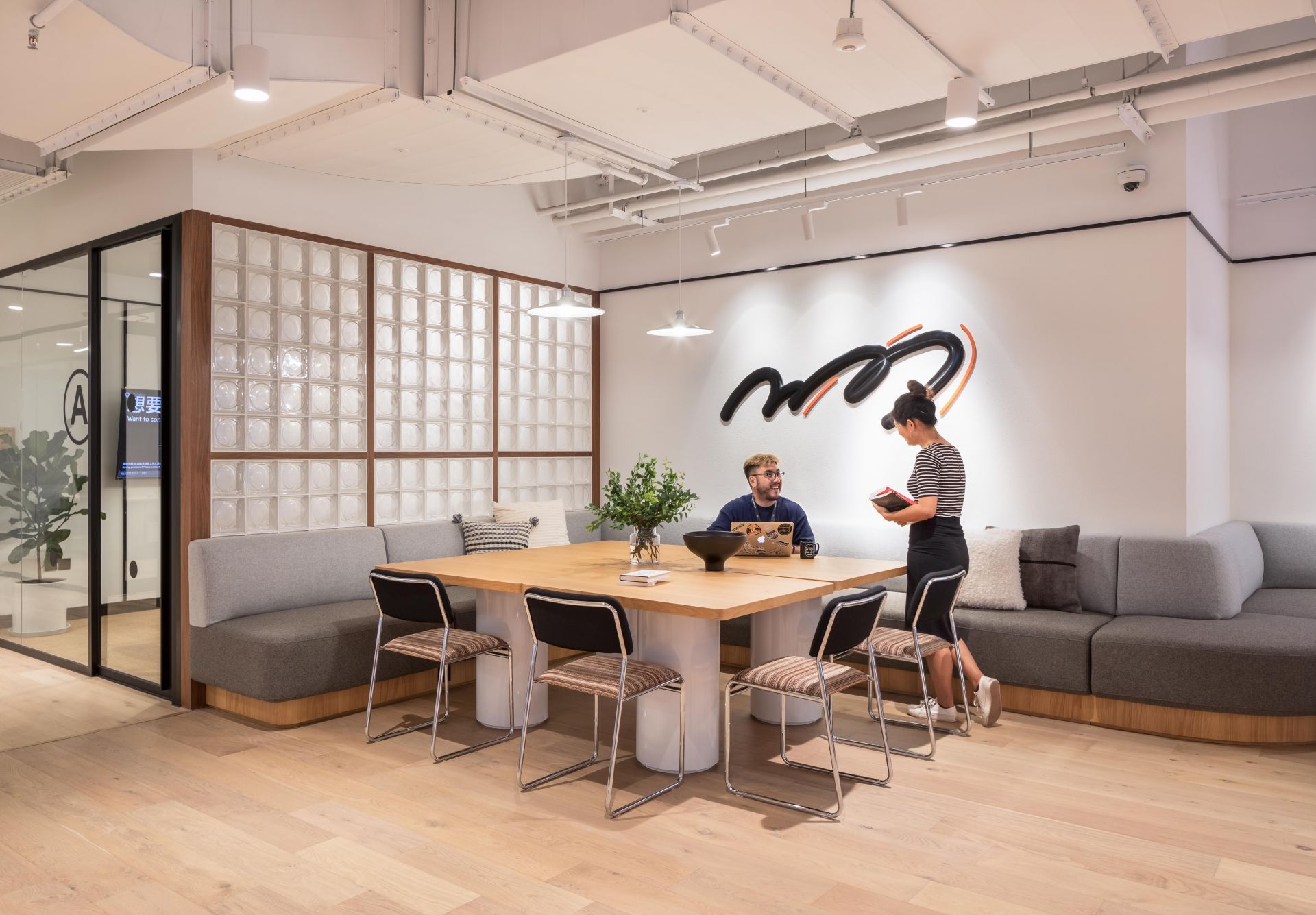 WeWork China Merchants Plaza image 2