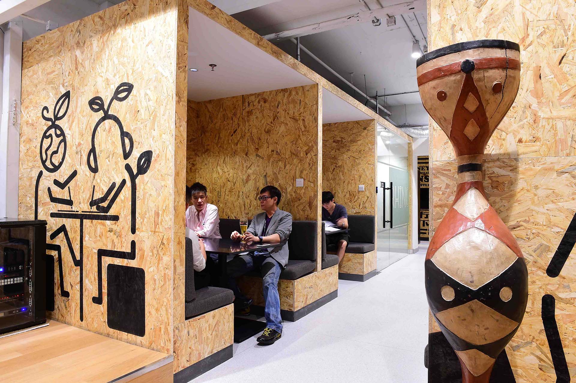 WeWork Landmark Center image 3