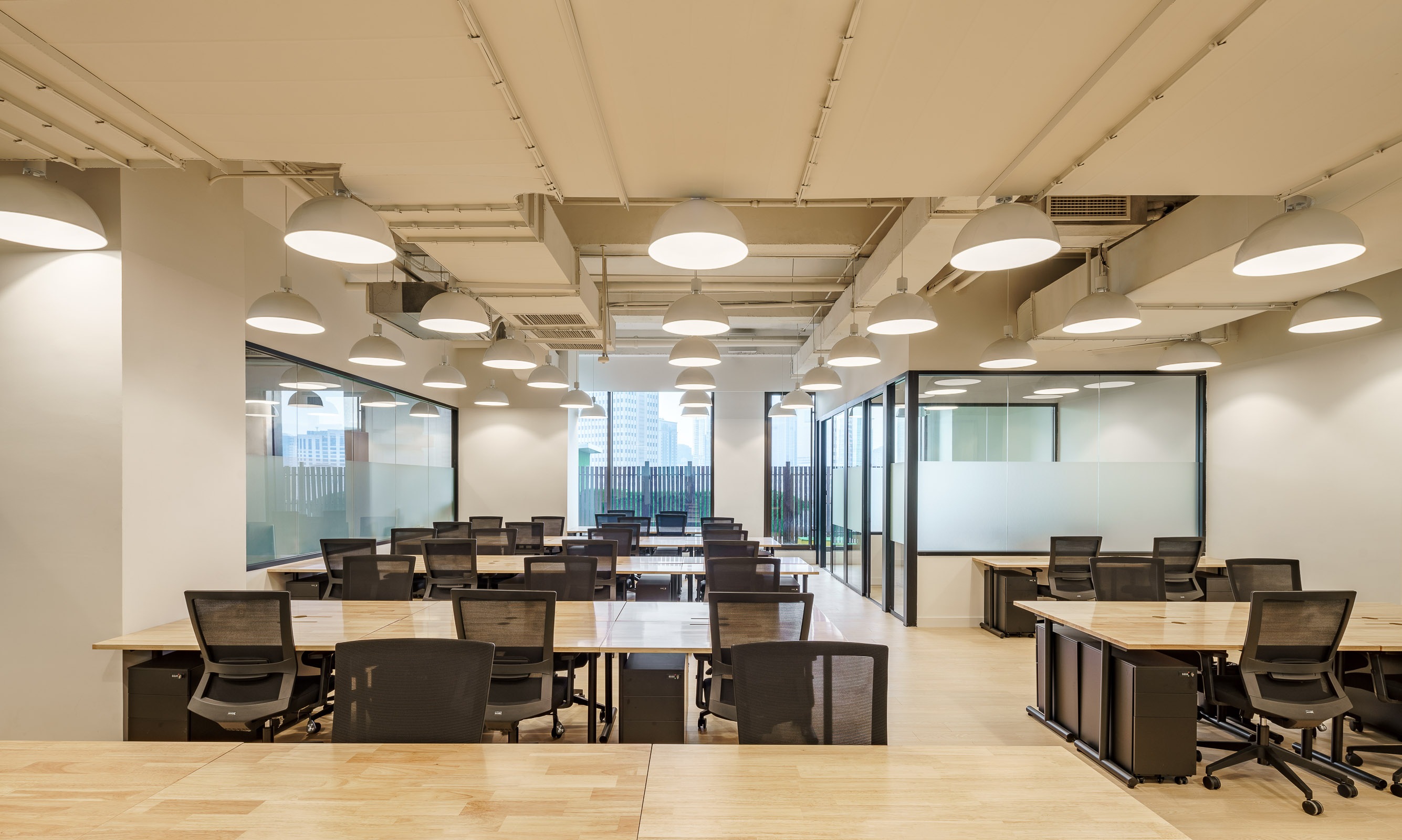 WeWork Shanghai Plaza image 5