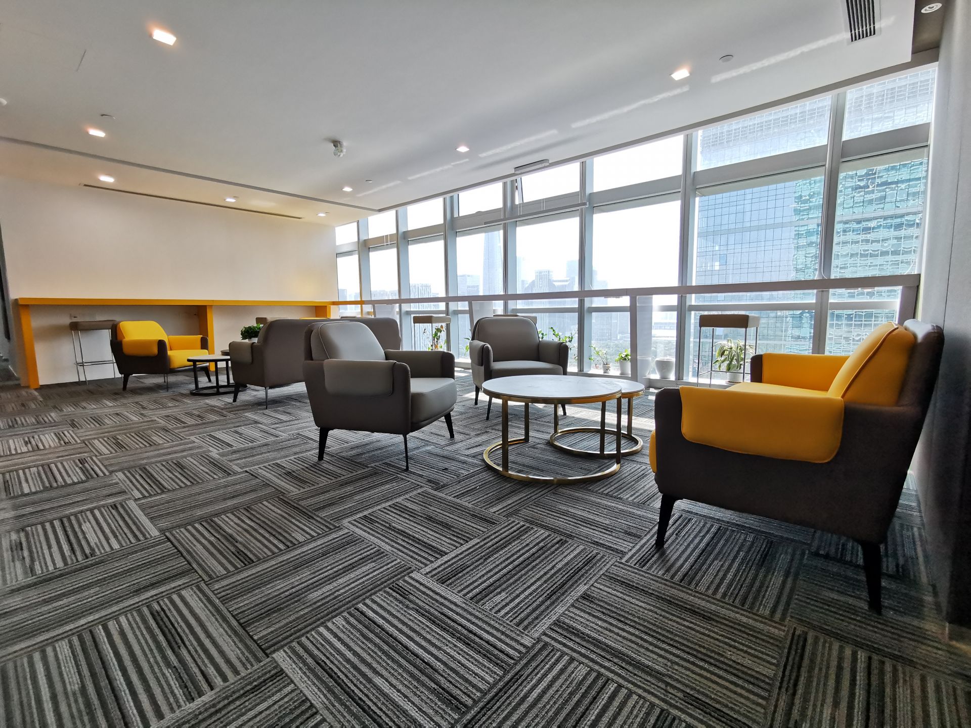 Doplin Business Center (Shenzhen New World Center) image 3