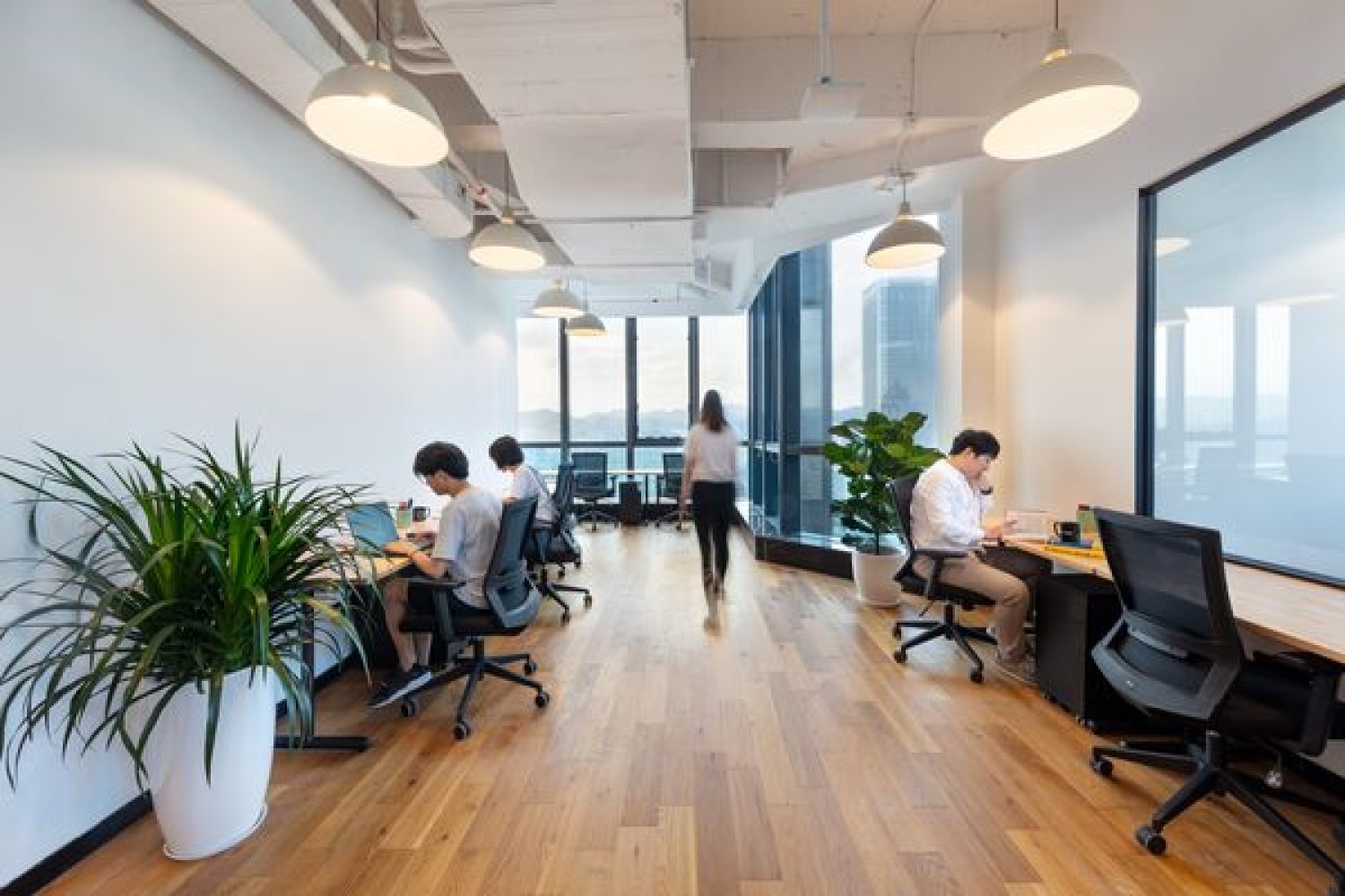 WeWork Hon Kwok Center image 4