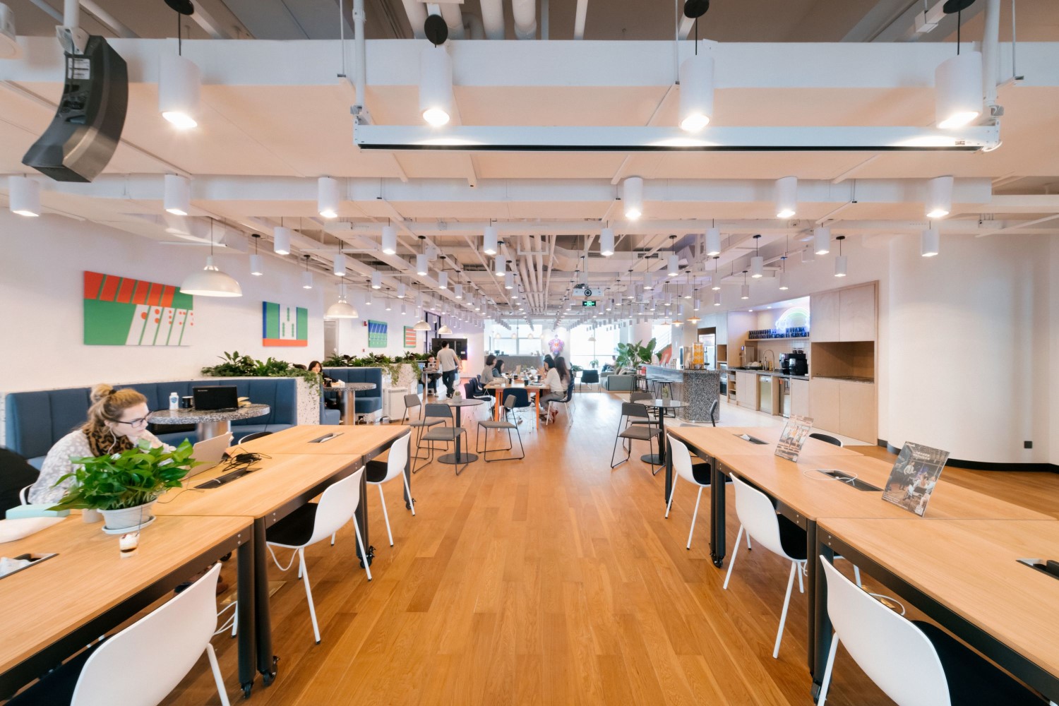 WeWork Viseen Shenzhen Business Park image 5